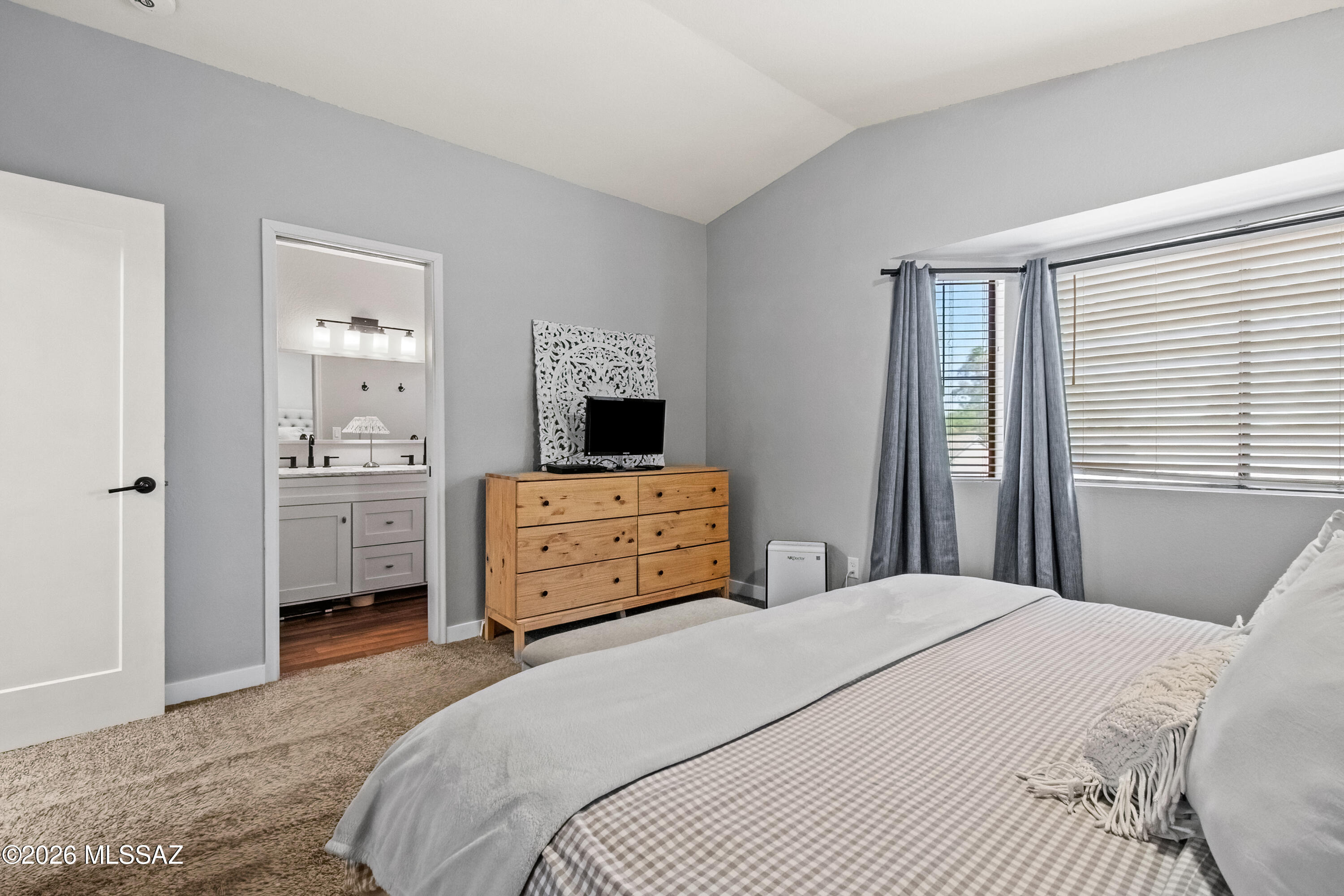 Meadowbrook (115-207) - Residential