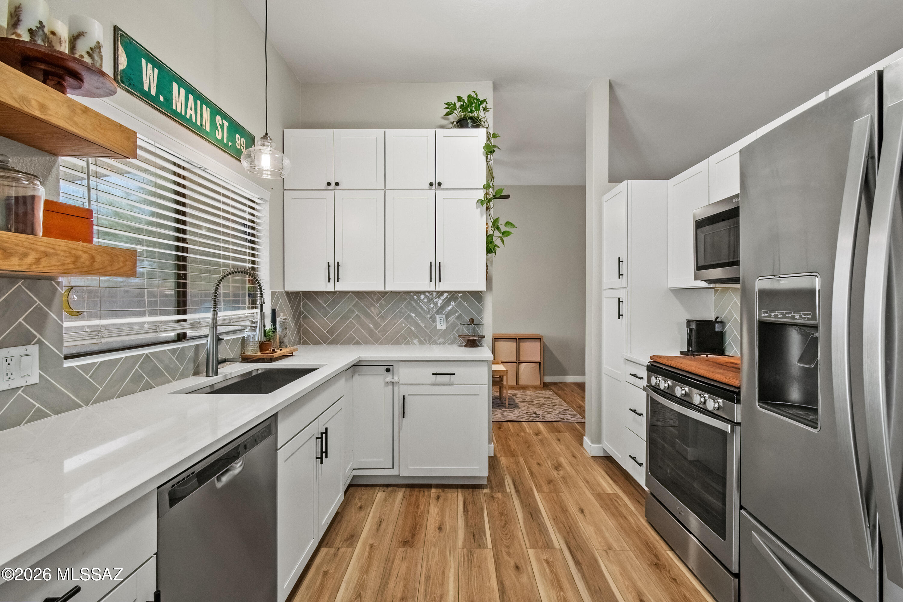 Meadowbrook (115-207) - Residential