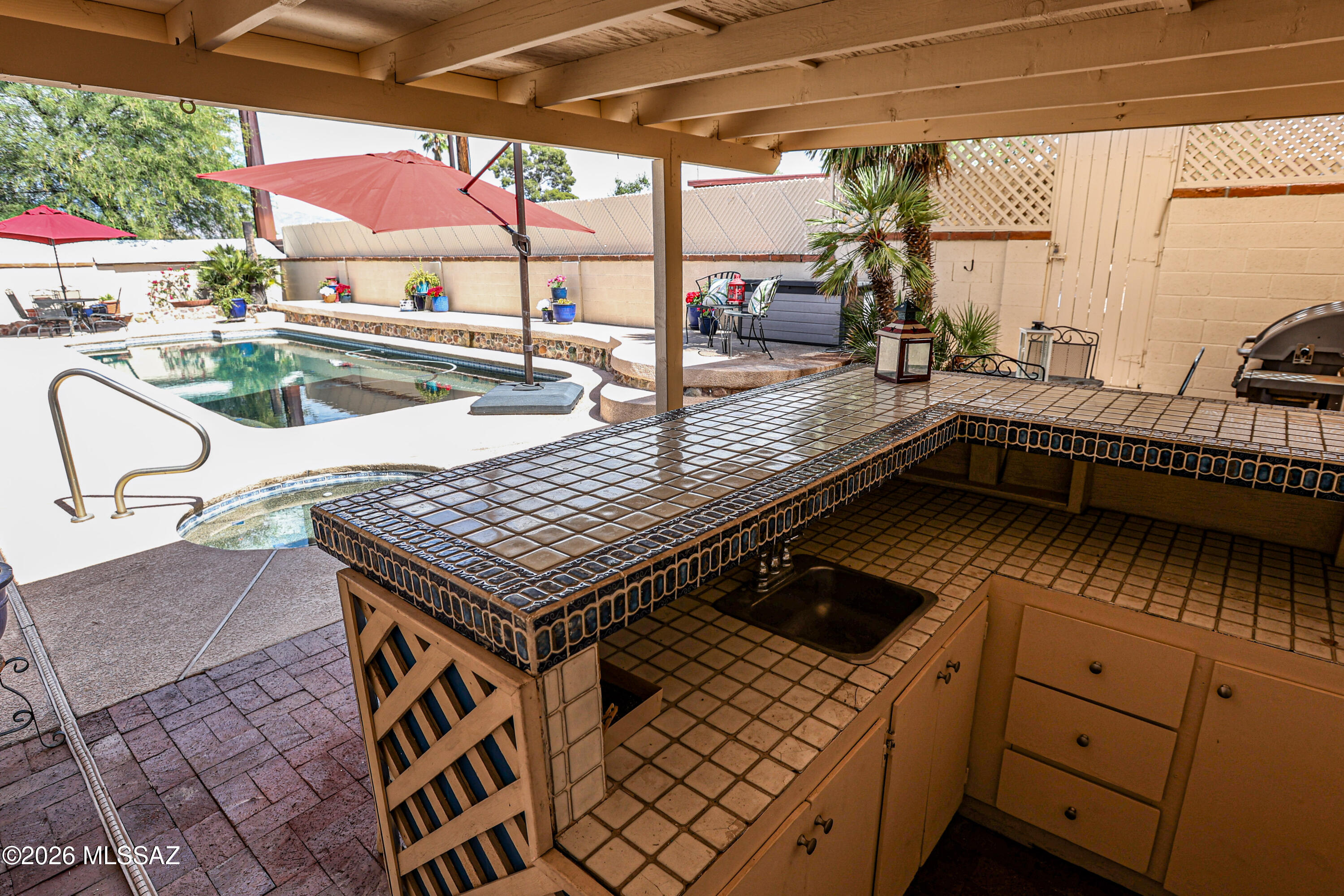 Kingston Knolls Terrace - Residential