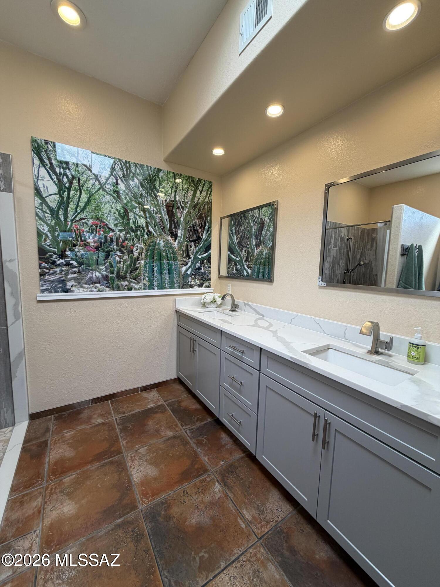 Sunrise Presidio East (1-87) - Residential