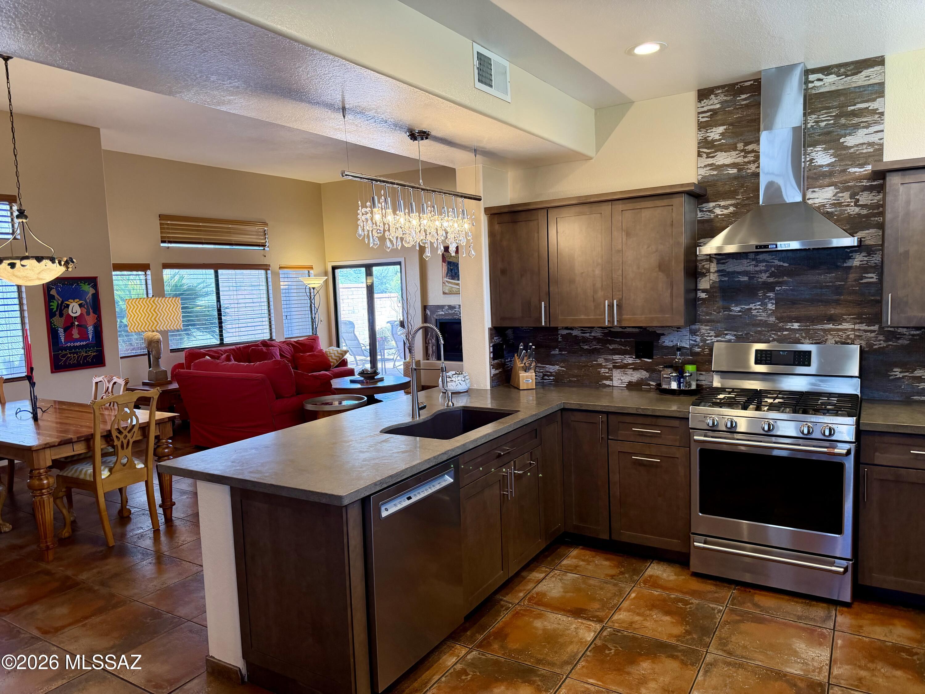 Sunrise Presidio East (1-87) - Residential
