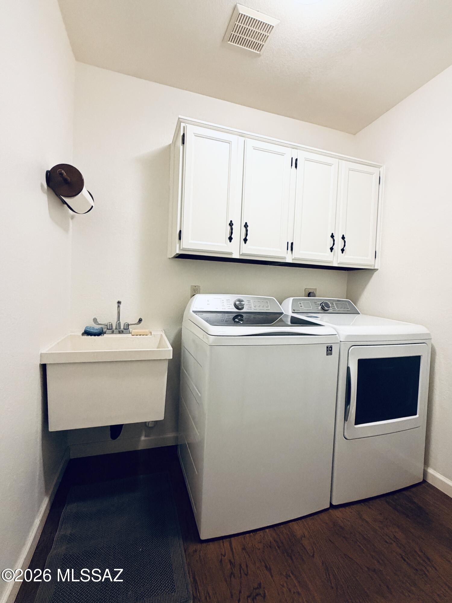 Riverbend - Sabino Canyon Road  (1-97) - Residential Lease