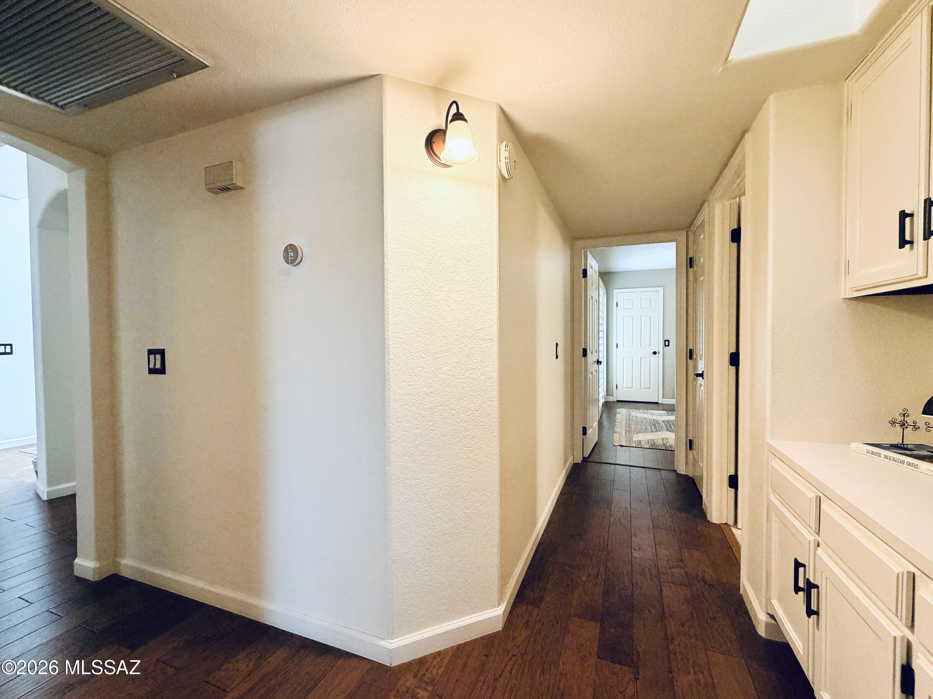 Riverbend - Sabino Canyon Road  (1-97) - Residential Lease