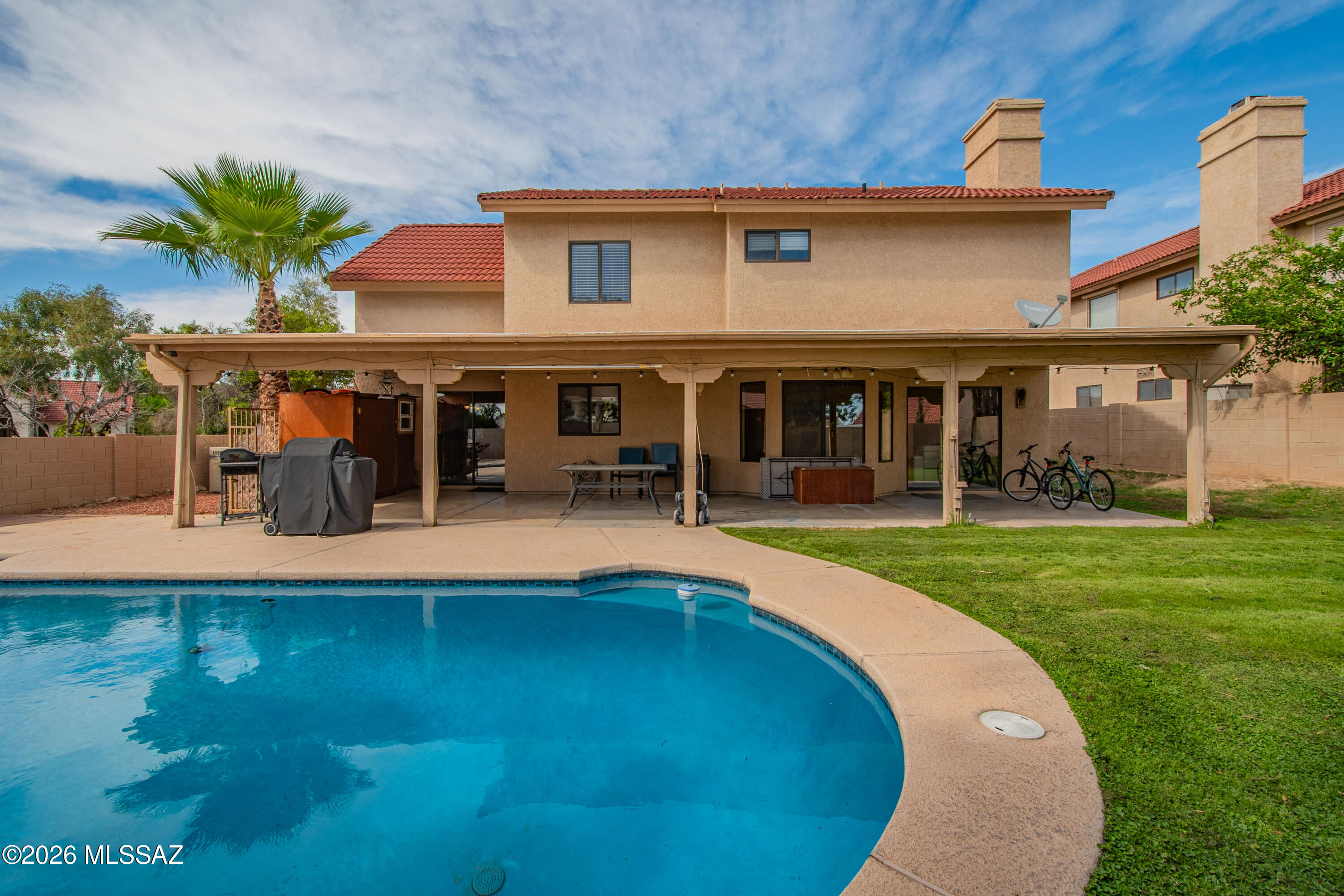 Welcome to this stunning 4-bedroom, 3-bath home offering the perfect blend of comfort and Arizona beauty. Step inside to a spacious, thoughtfully designed layout ideal for both everyday living and entertaining. New stainless steel appliances! The backyard is a true oasis, featuring a sparkling pool, relaxing jacuzzi, and breathtaking mountain views that create a serene desert retreat. Enjoy the convenience of being just a short walk to Naranja National Park, with endless opportunities for outdoor recreation. This exceptional home delivers lifestyle, location, and views all in one.