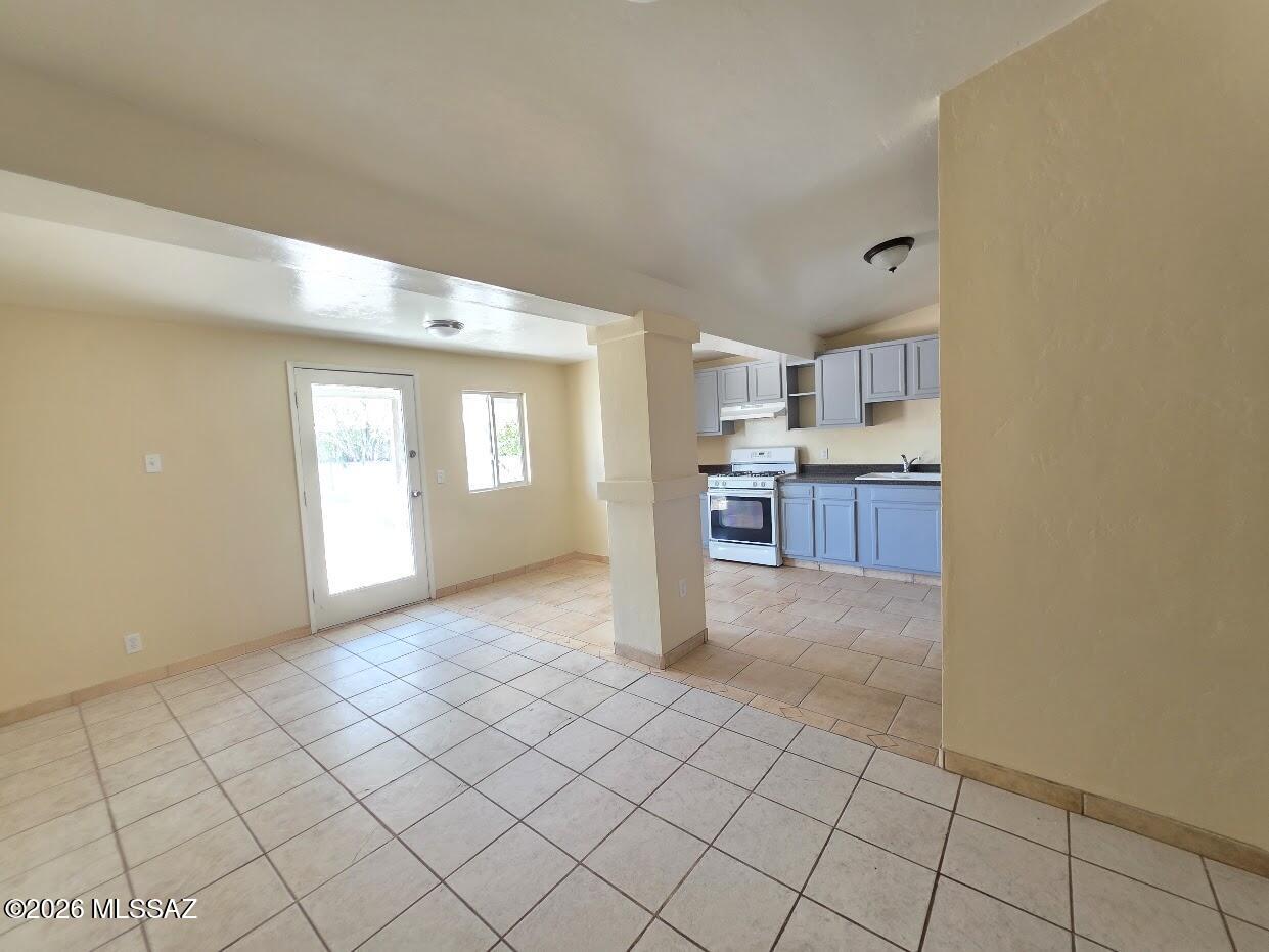 Pueblo Gardens - Residential Lease