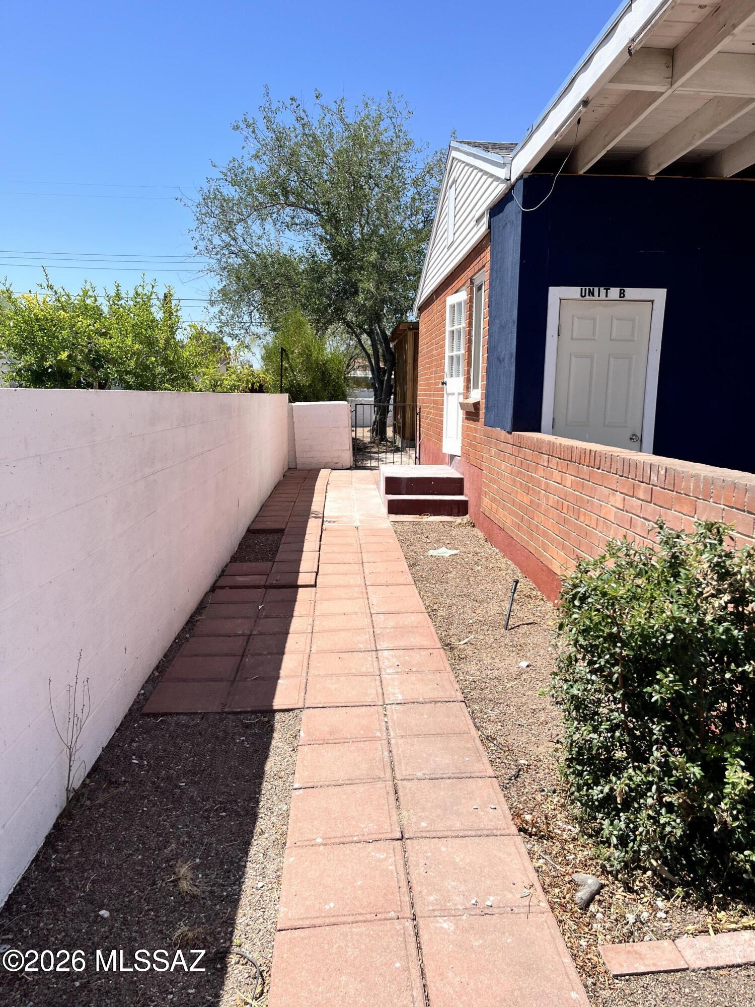 Catalina - Residential Lease