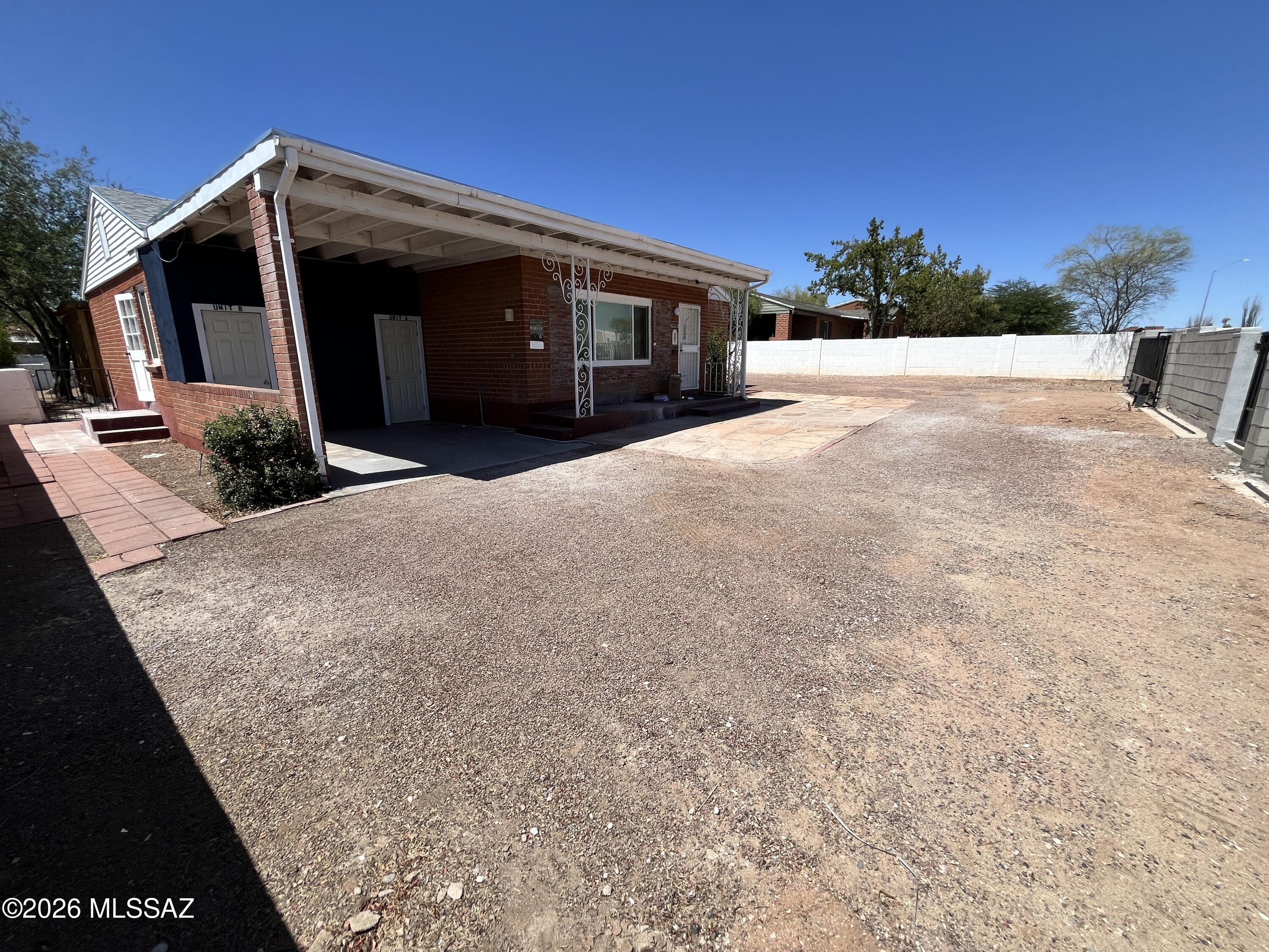 Catalina - Residential Lease