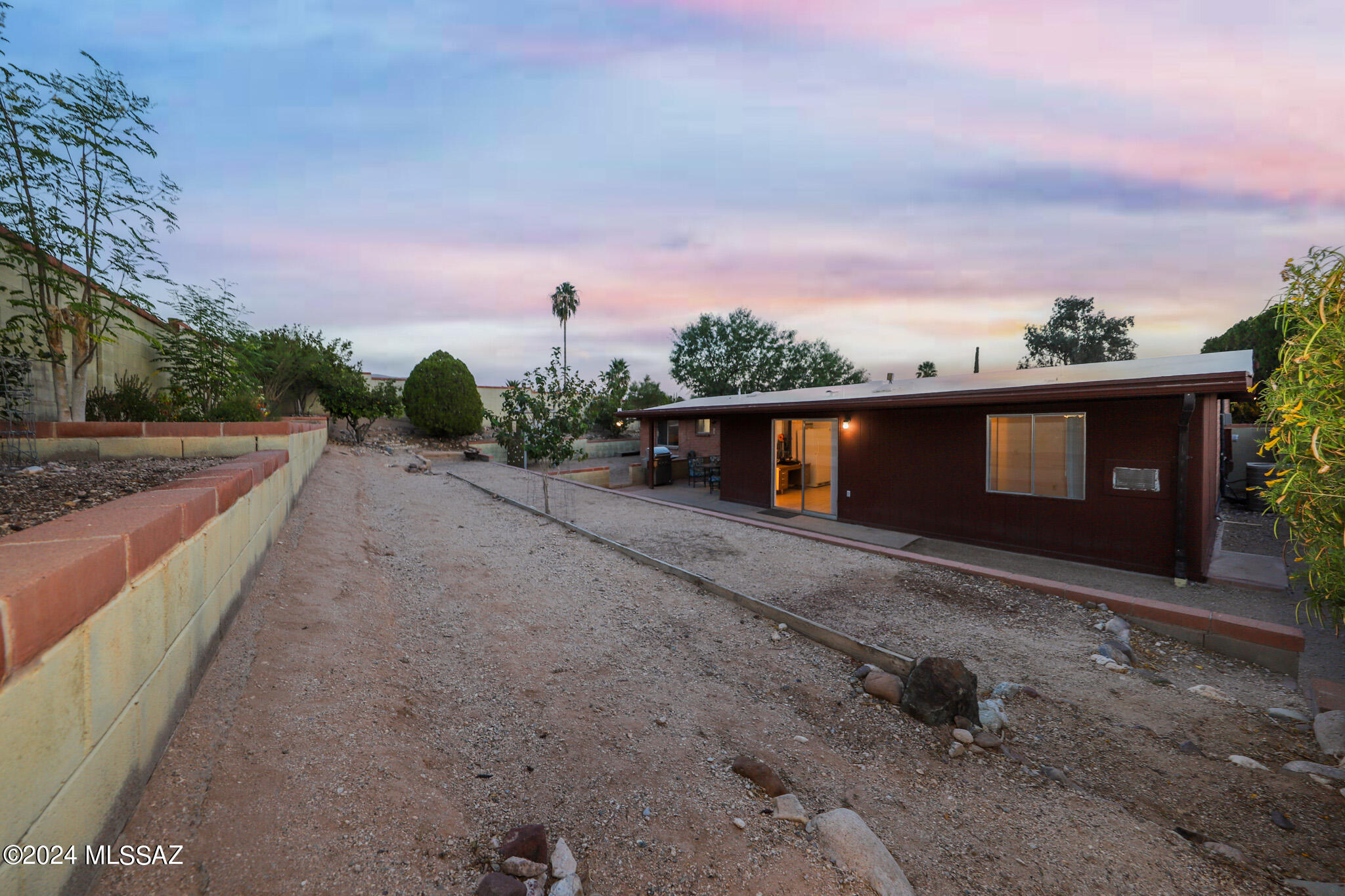 Mountain Shadows (66-167) - Residential