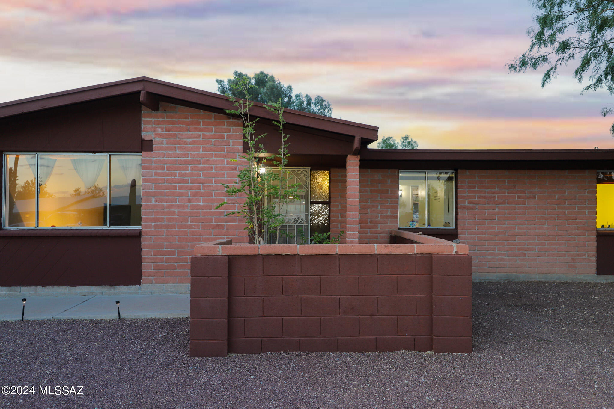 Mountain Shadows (66-167) - Residential
