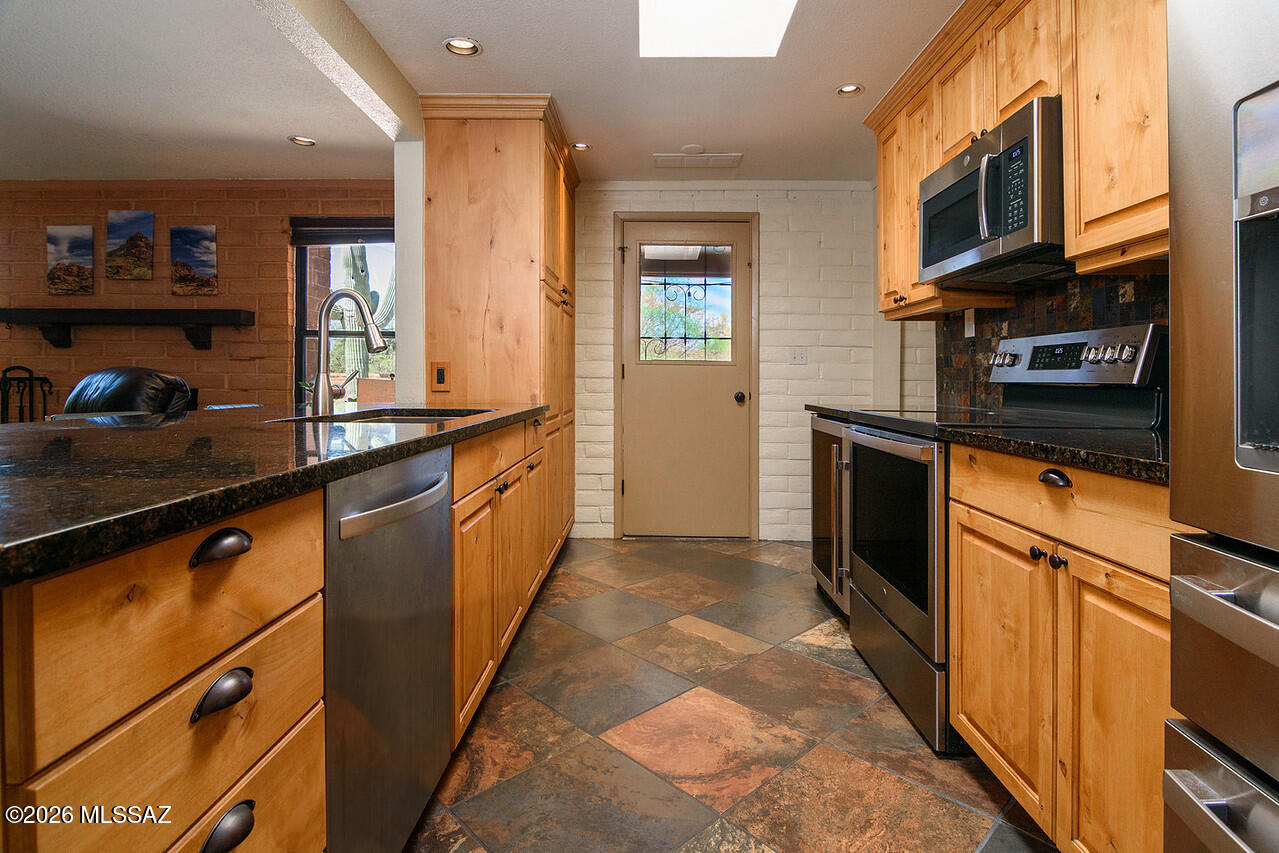 Sunset Manor(1-92) - Residential