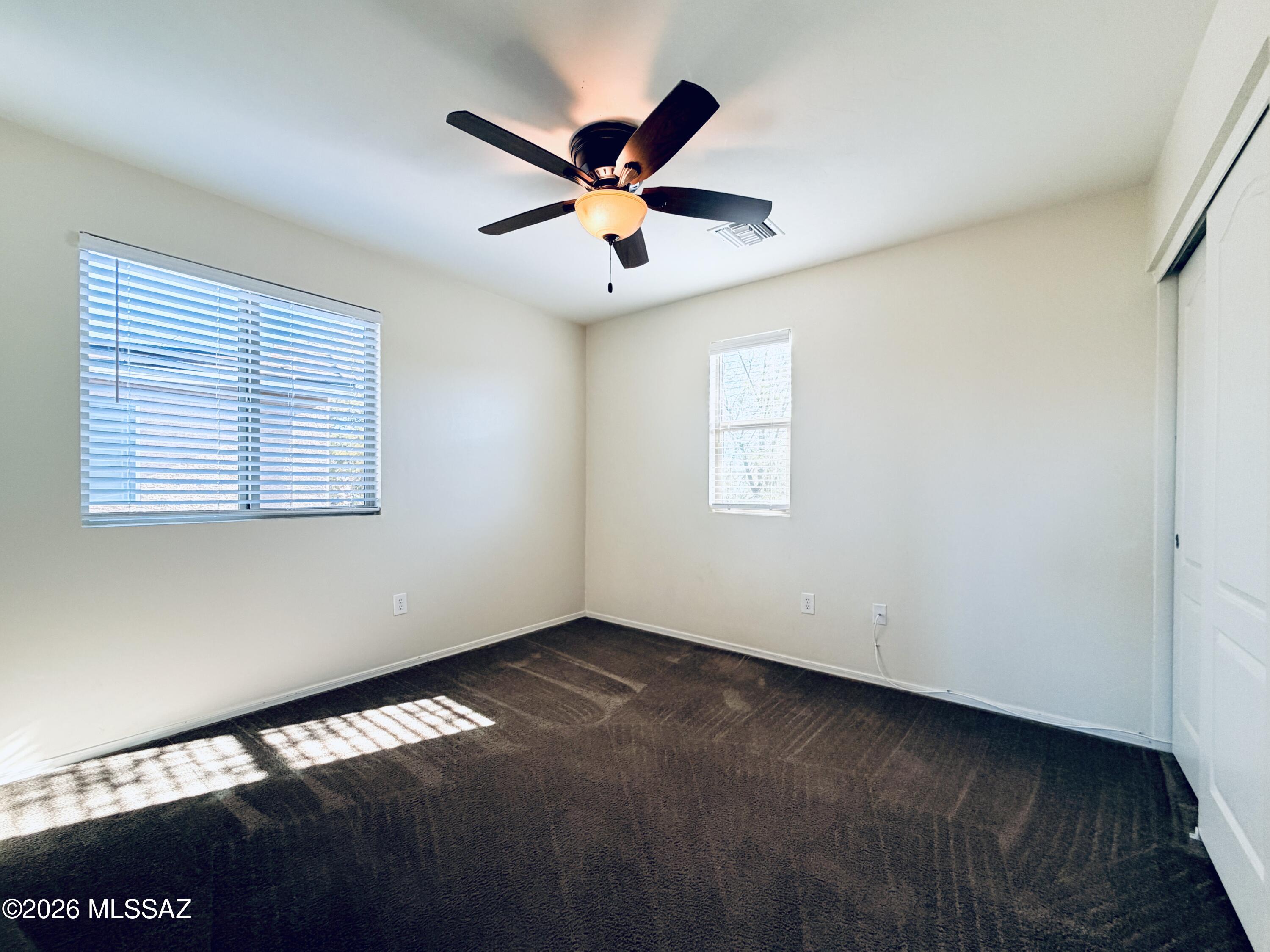 Countryside Manor (1-52) - Residential Lease