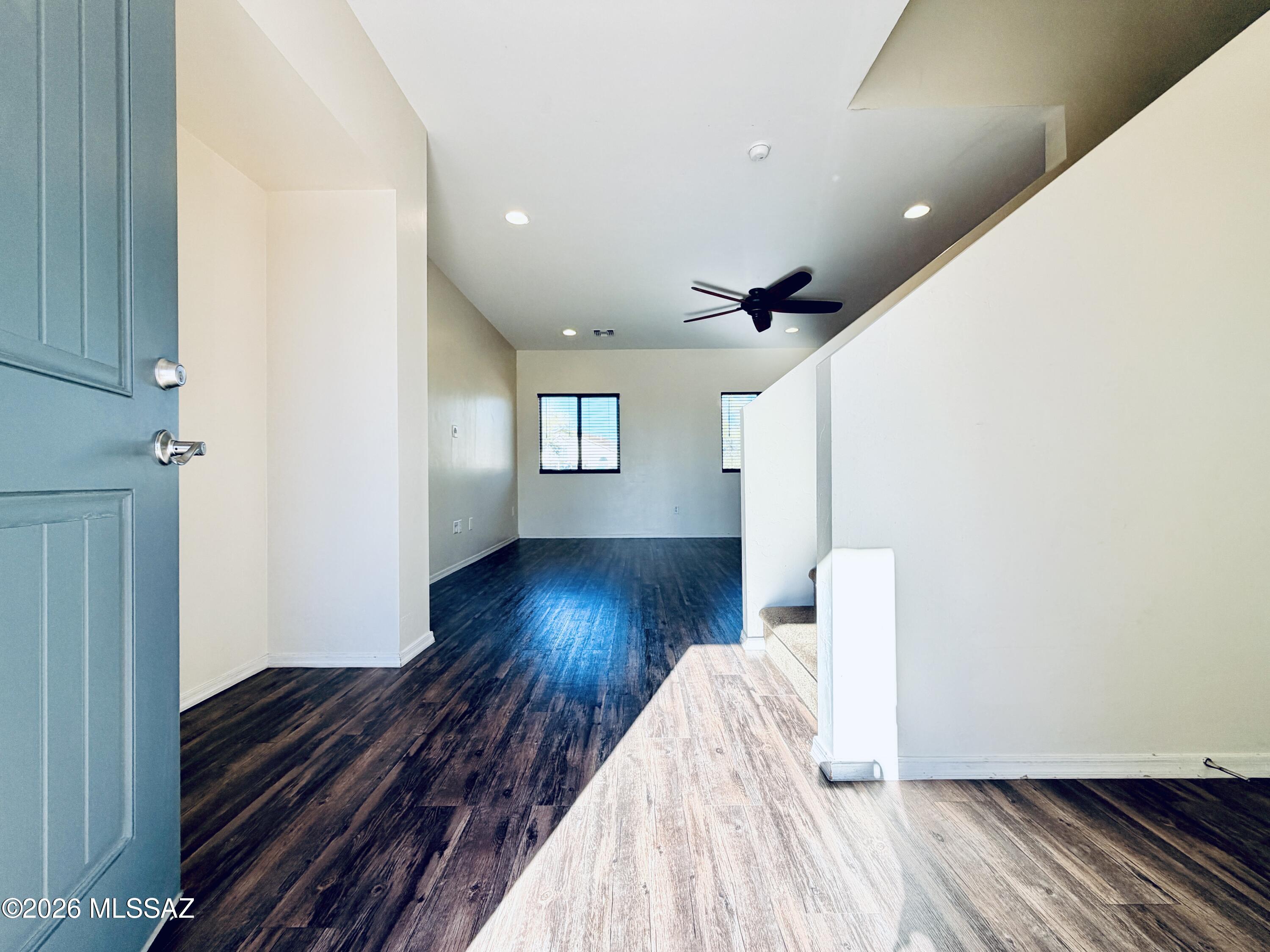 Countryside Manor (1-52) - Residential Lease
