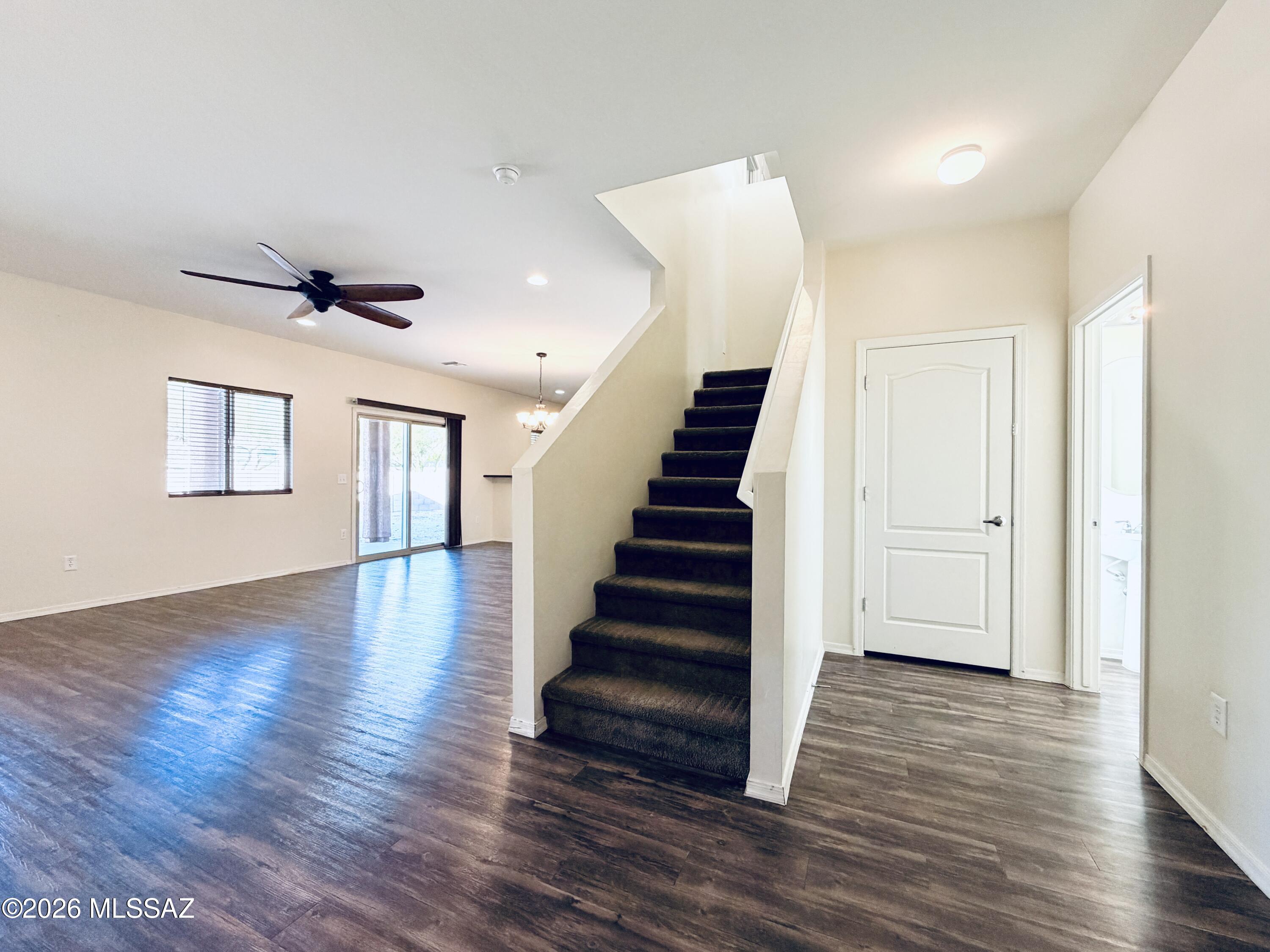 Countryside Manor (1-52) - Residential Lease