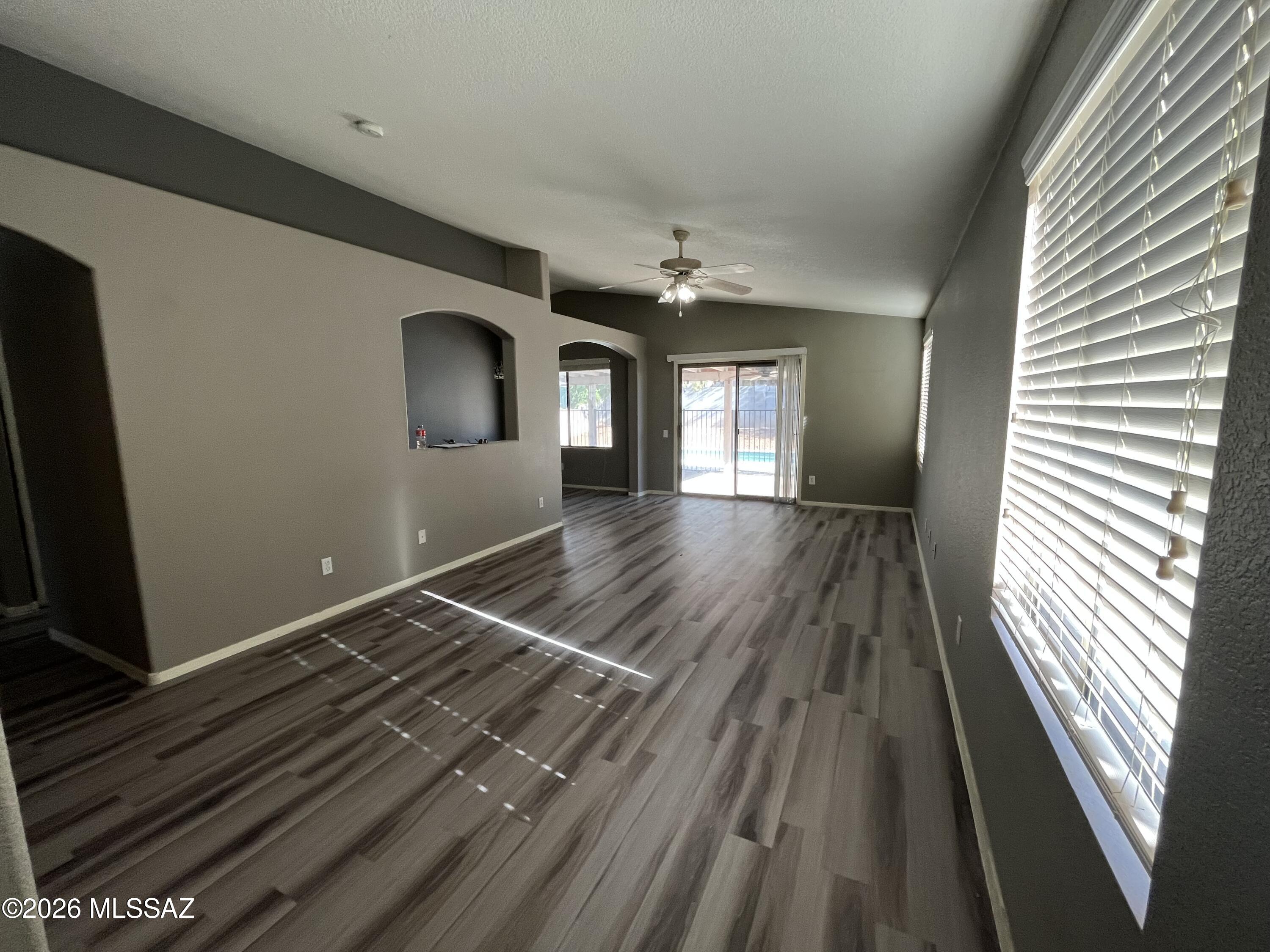 Arroyo Ridge (1 - 184) - Residential Lease
