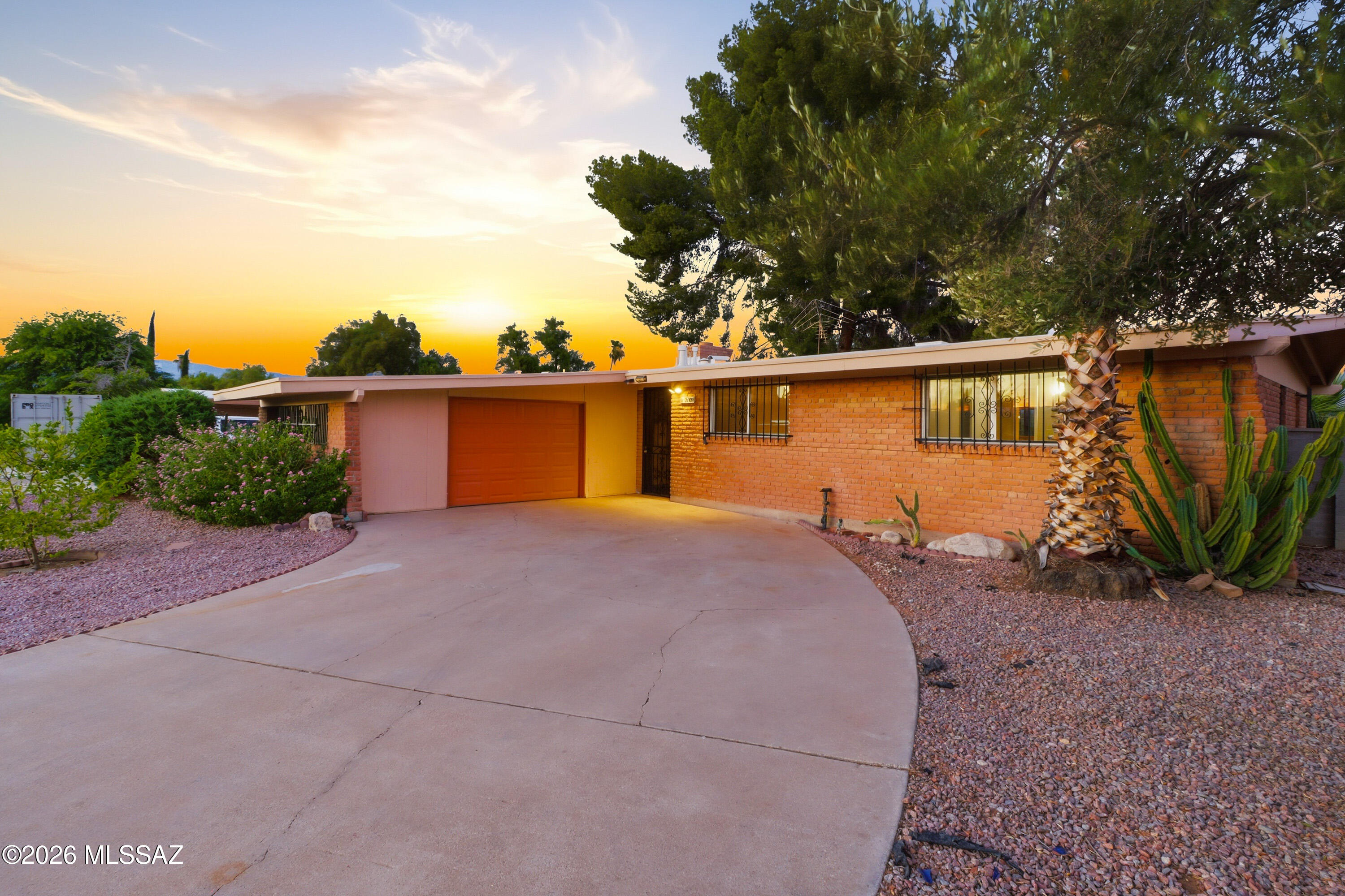 Rolling Hills - Residential