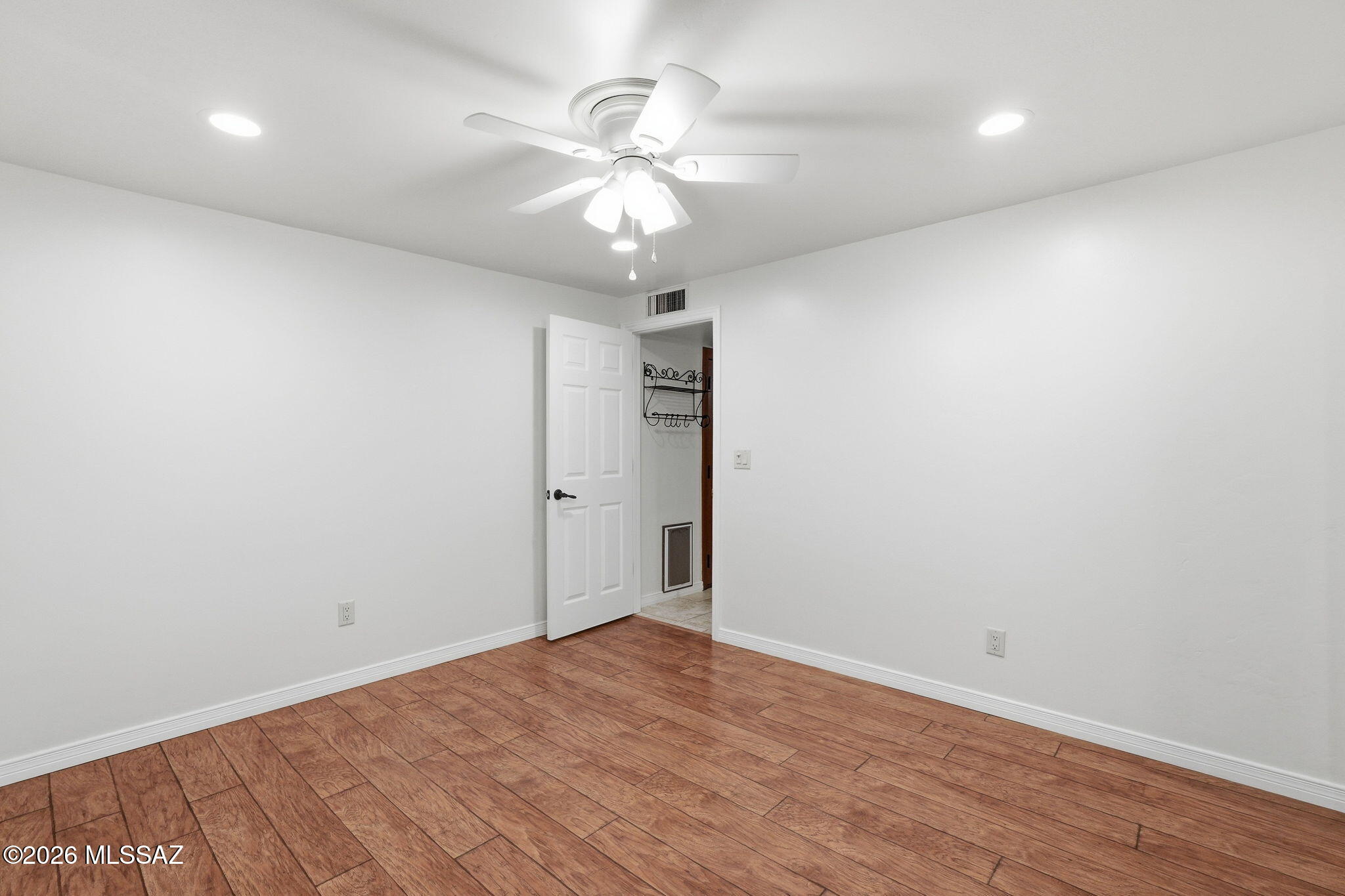Sabino Vista NO. 5 (1-30) - Residential