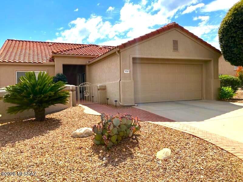 Sun City Oro Valley Claridge Model Home with Magnificent Catalina Mountain Views! Bright & Beautiful 2BR / 2BA +Den. Large, Open Great Room w/ Built-in's. Gorgeous Front and Back Patios and a 2 Car Garage. Sun City Active Adult Community Amenities Include: 18 Hole Golf Course, 2 Pools, Fitness Ctr., Pickleball, Tennis, Artesan Center, Restaurant / Bar, Clubs to join and more!
