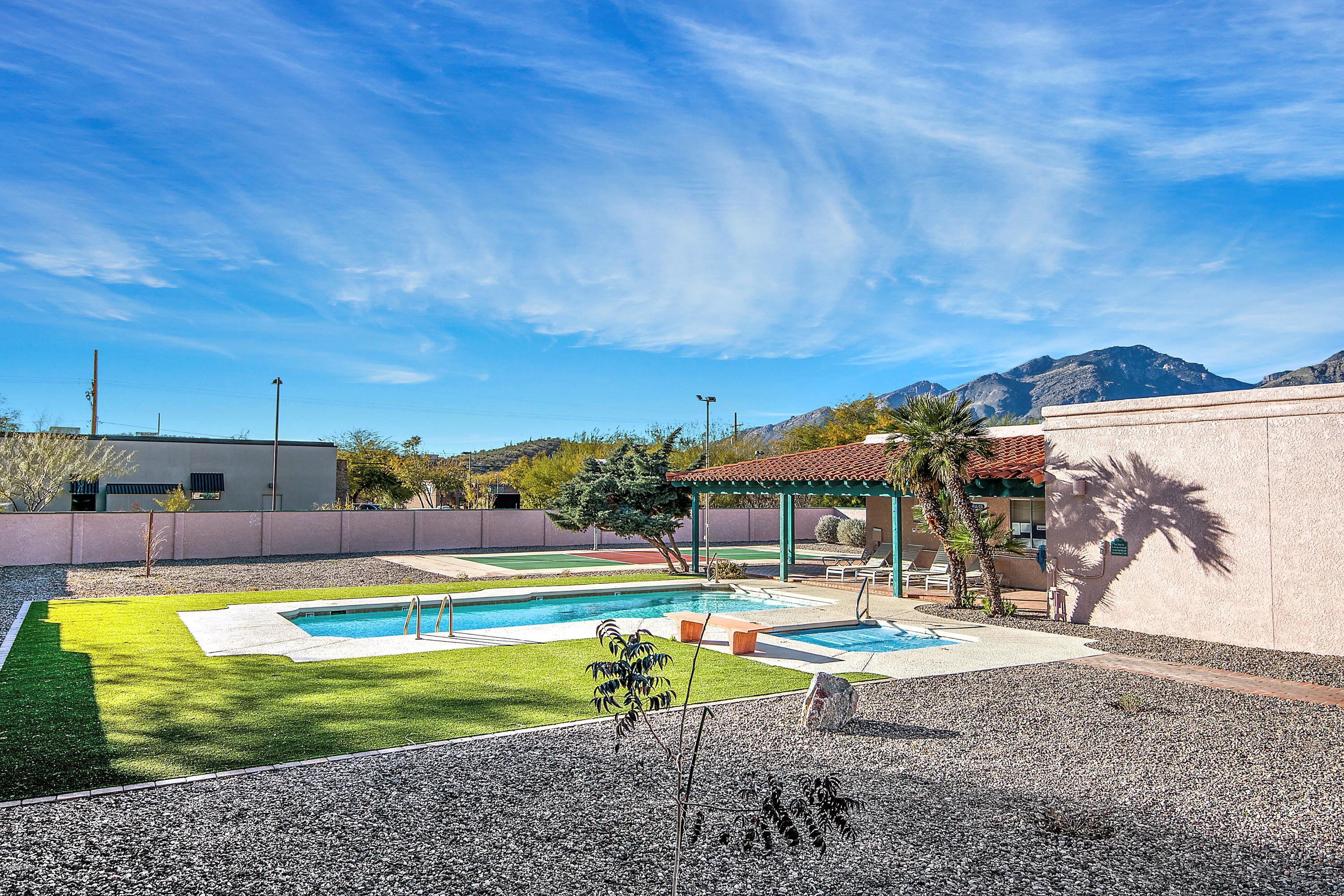 Valle (1-49) - Residential Lease