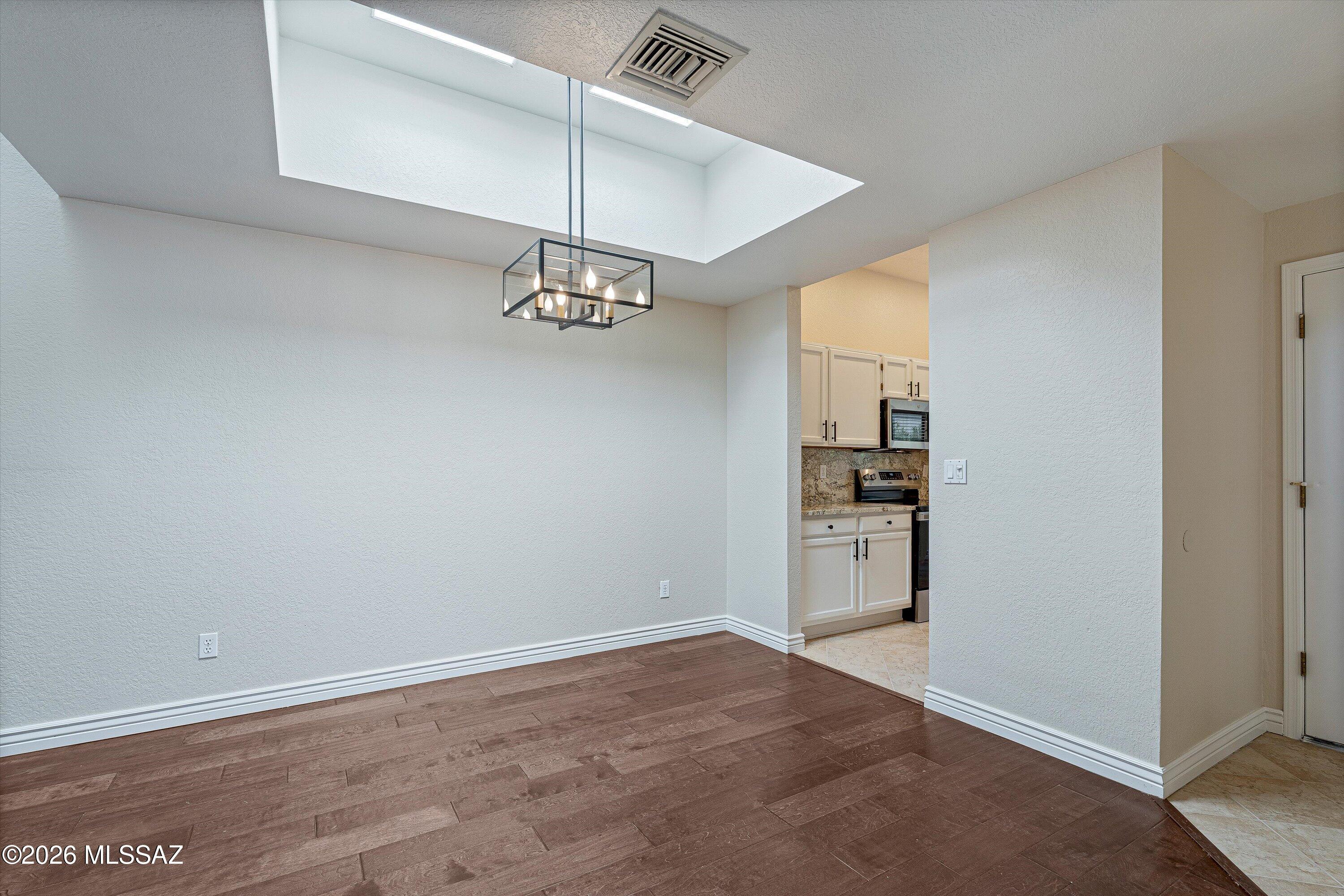 Valle (1-49) - Residential Lease