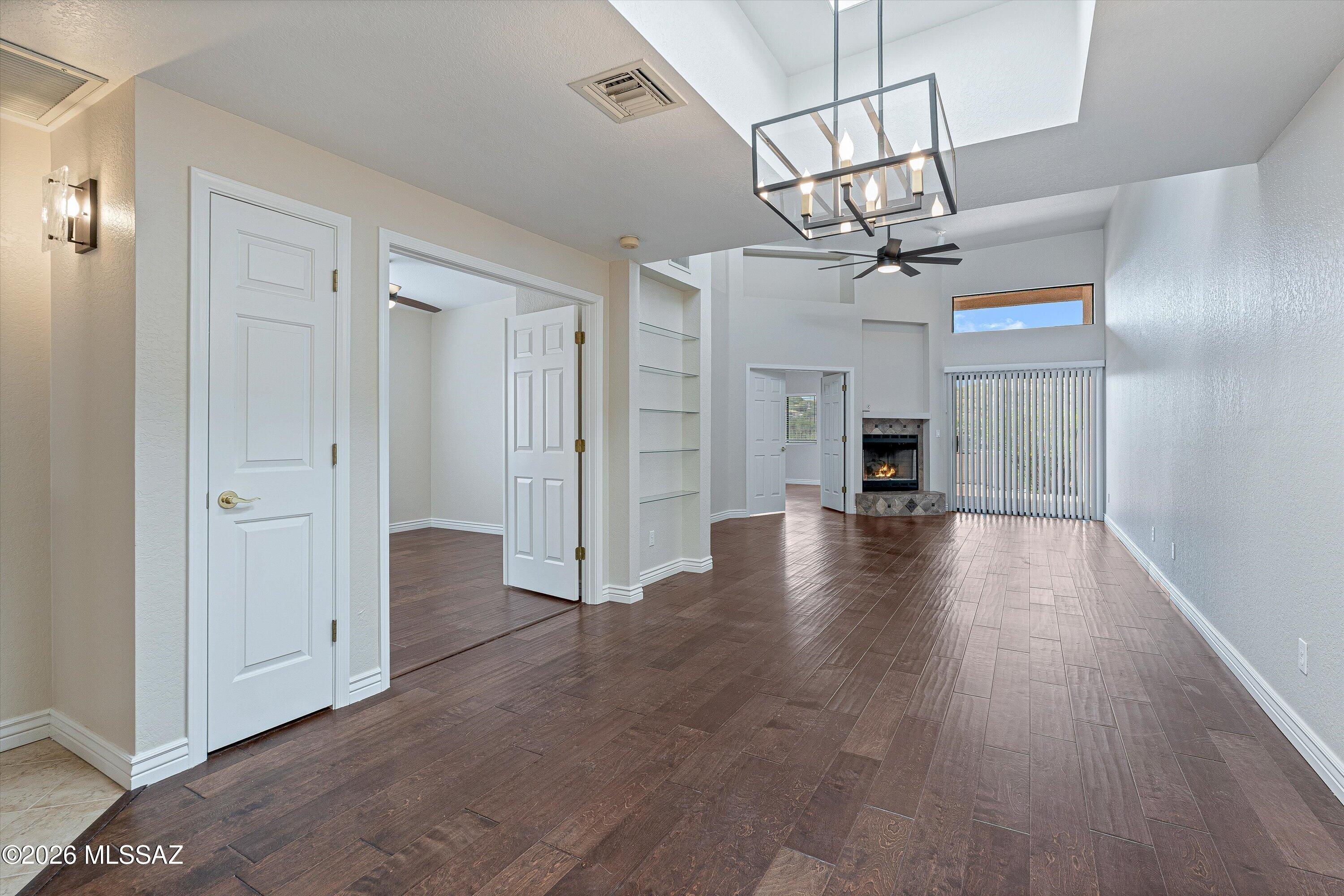 Valle (1-49) - Residential Lease