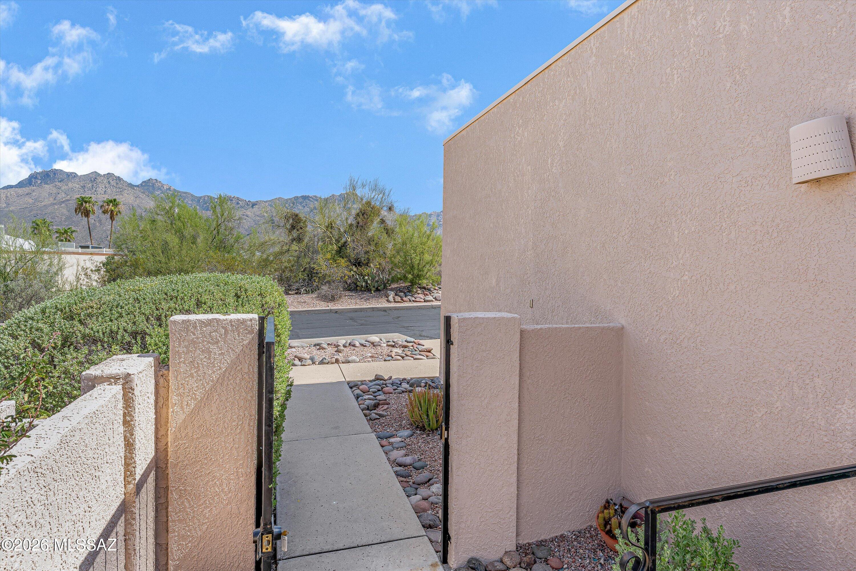 Valle (1-49) - Residential Lease
