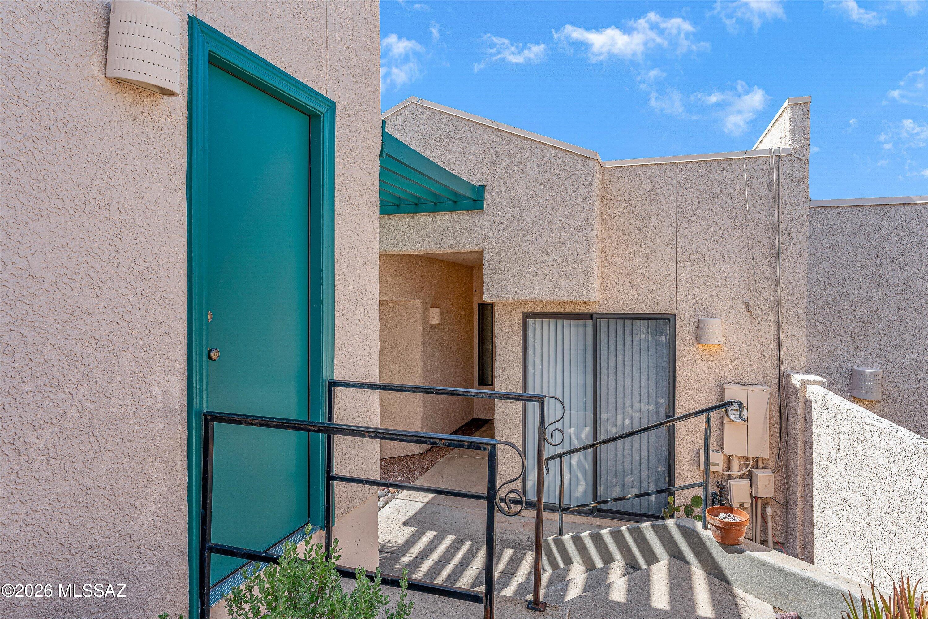 Valle (1-49) - Residential Lease