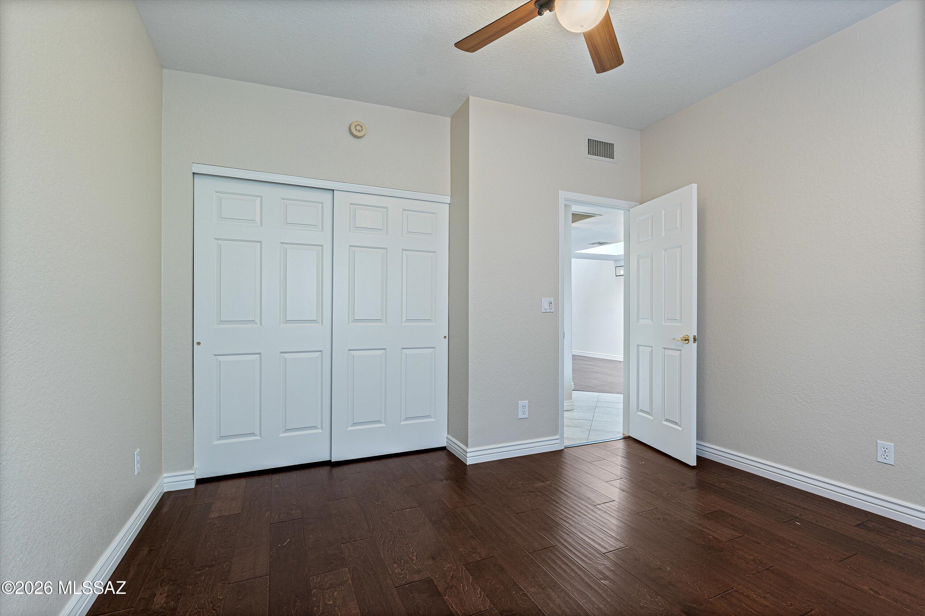 Valle (1-49) - Residential Lease