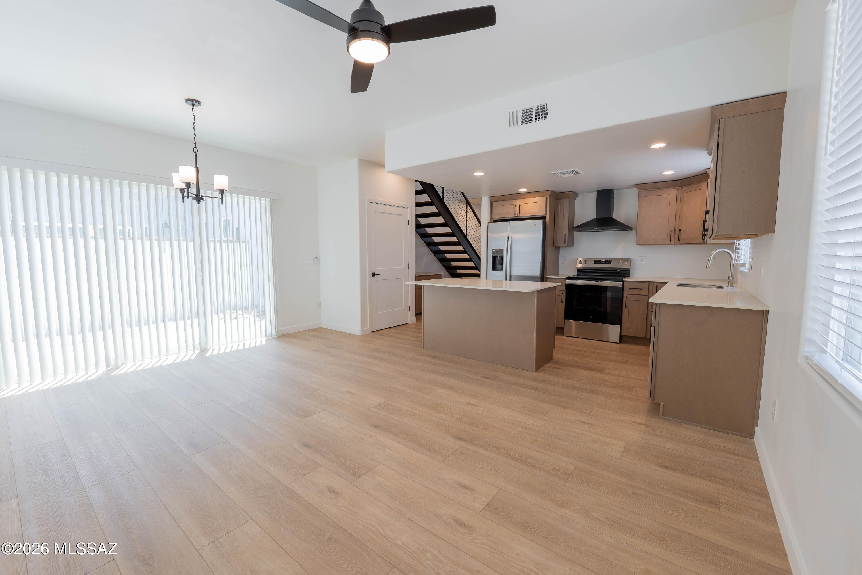 Catalina Heights Annex - Residential Lease