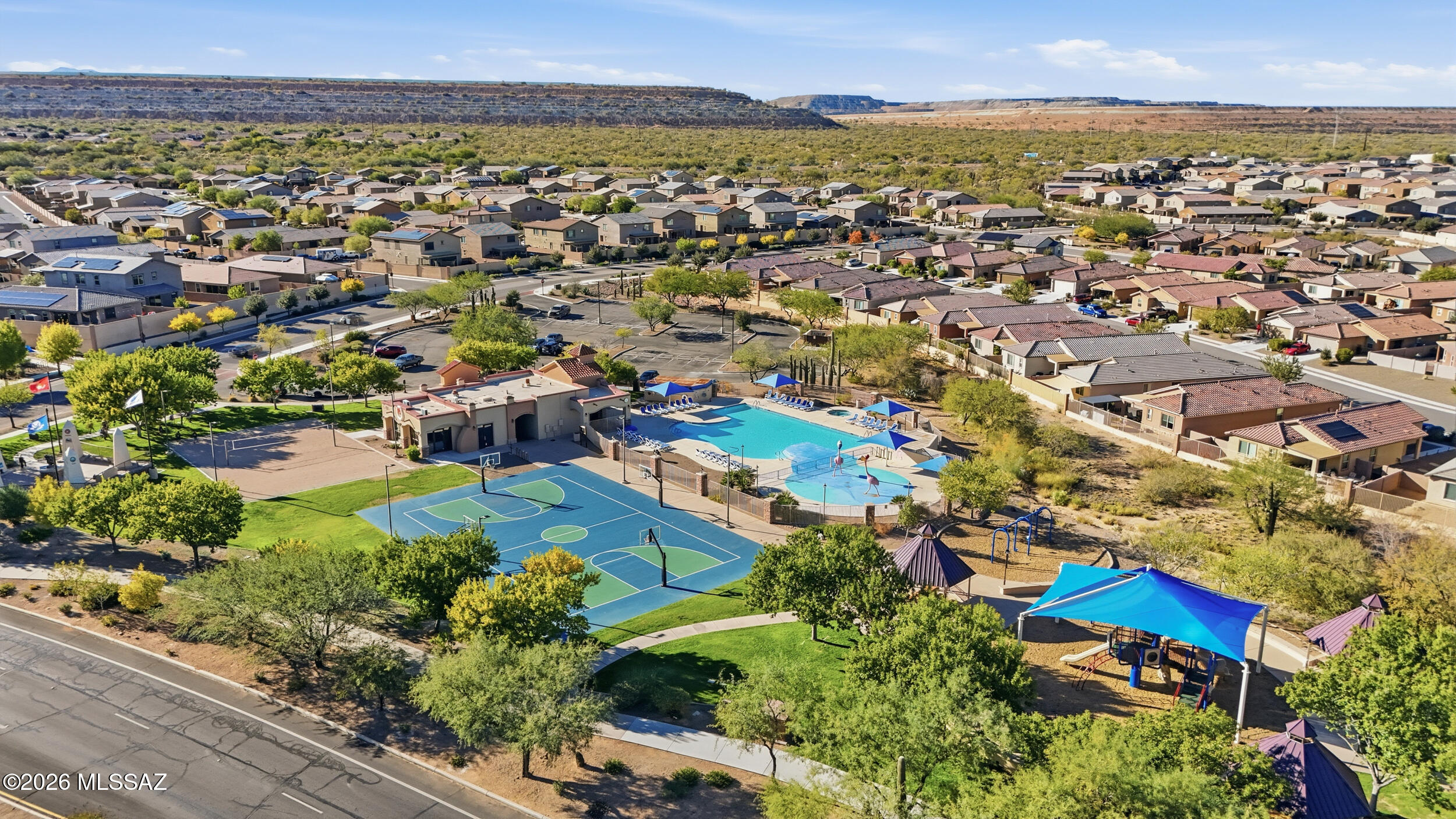 Entrada Del Pueblo - Residential