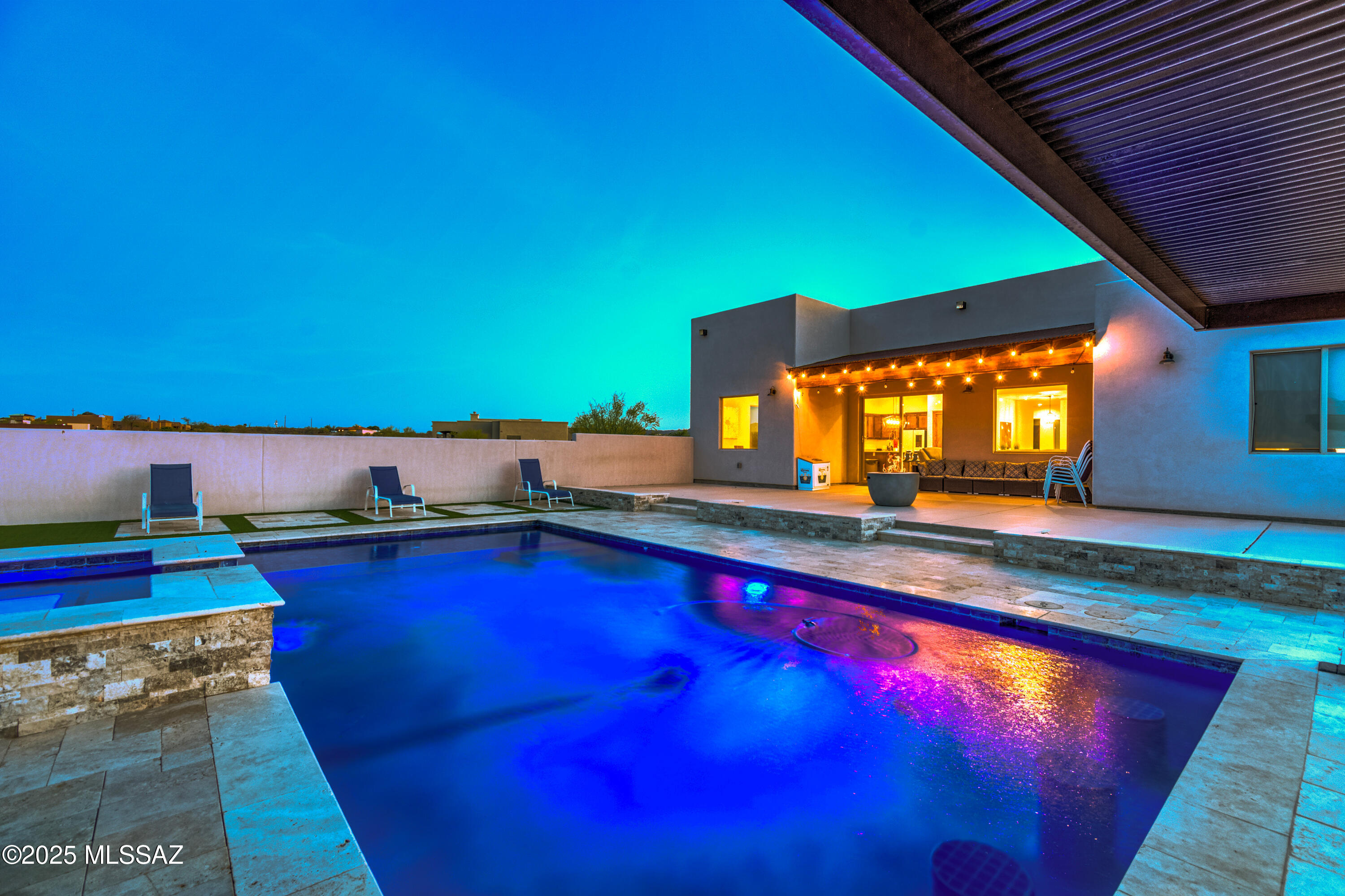 Las Rocas - Residential