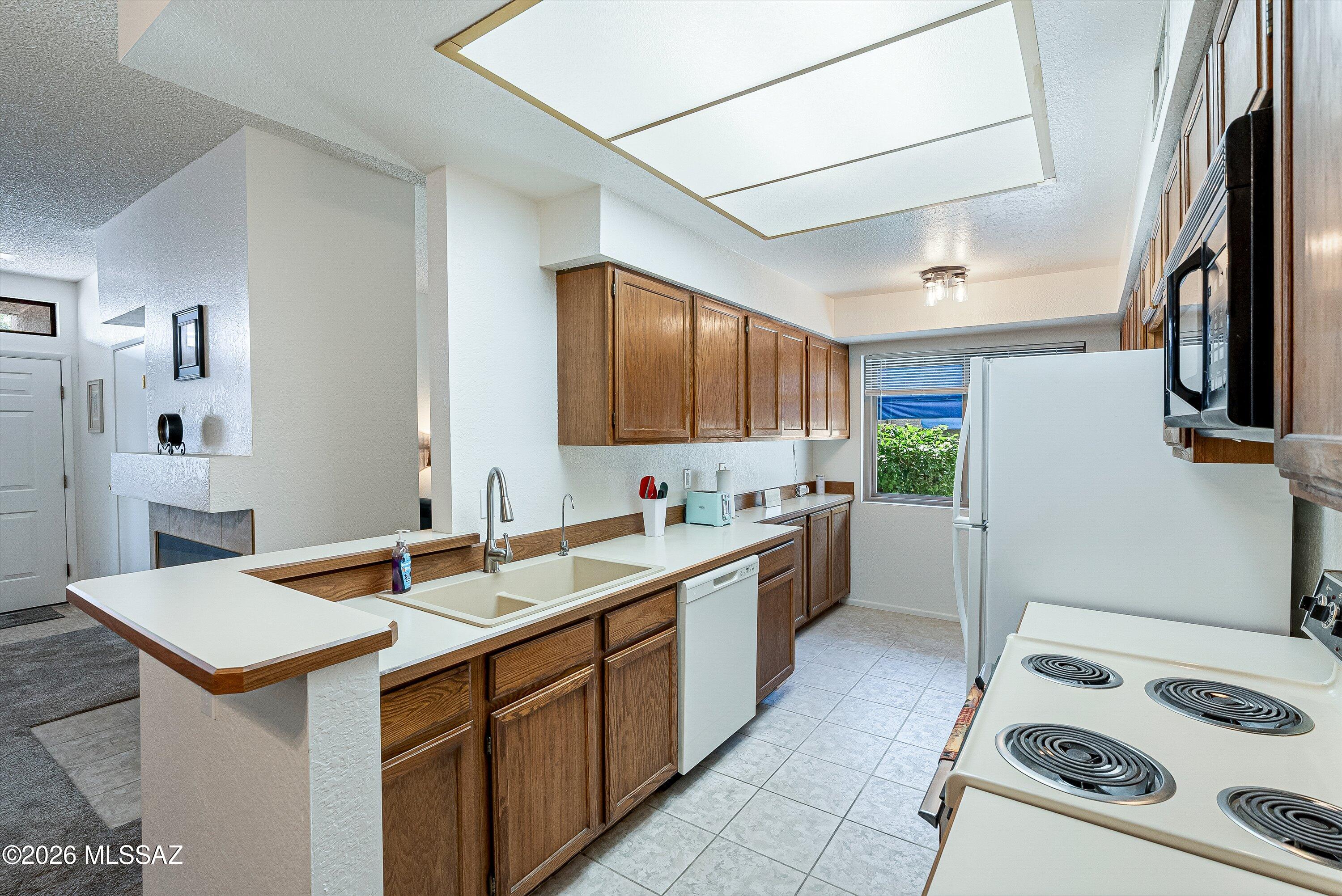 Summertree Condominiums (1-224) - Residential