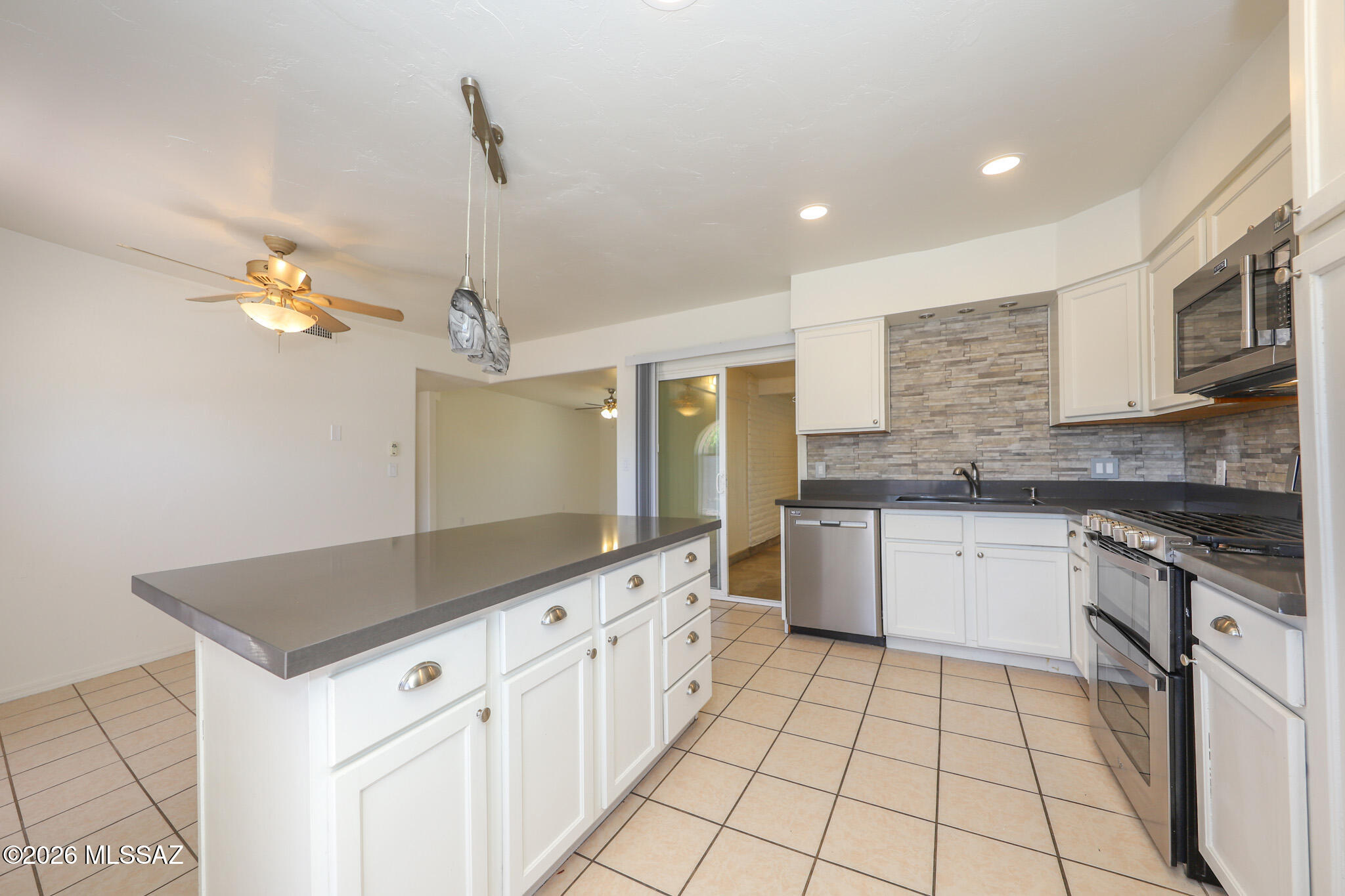 Hearthstone Hills NO. 5 (1-213) - Residential Lease