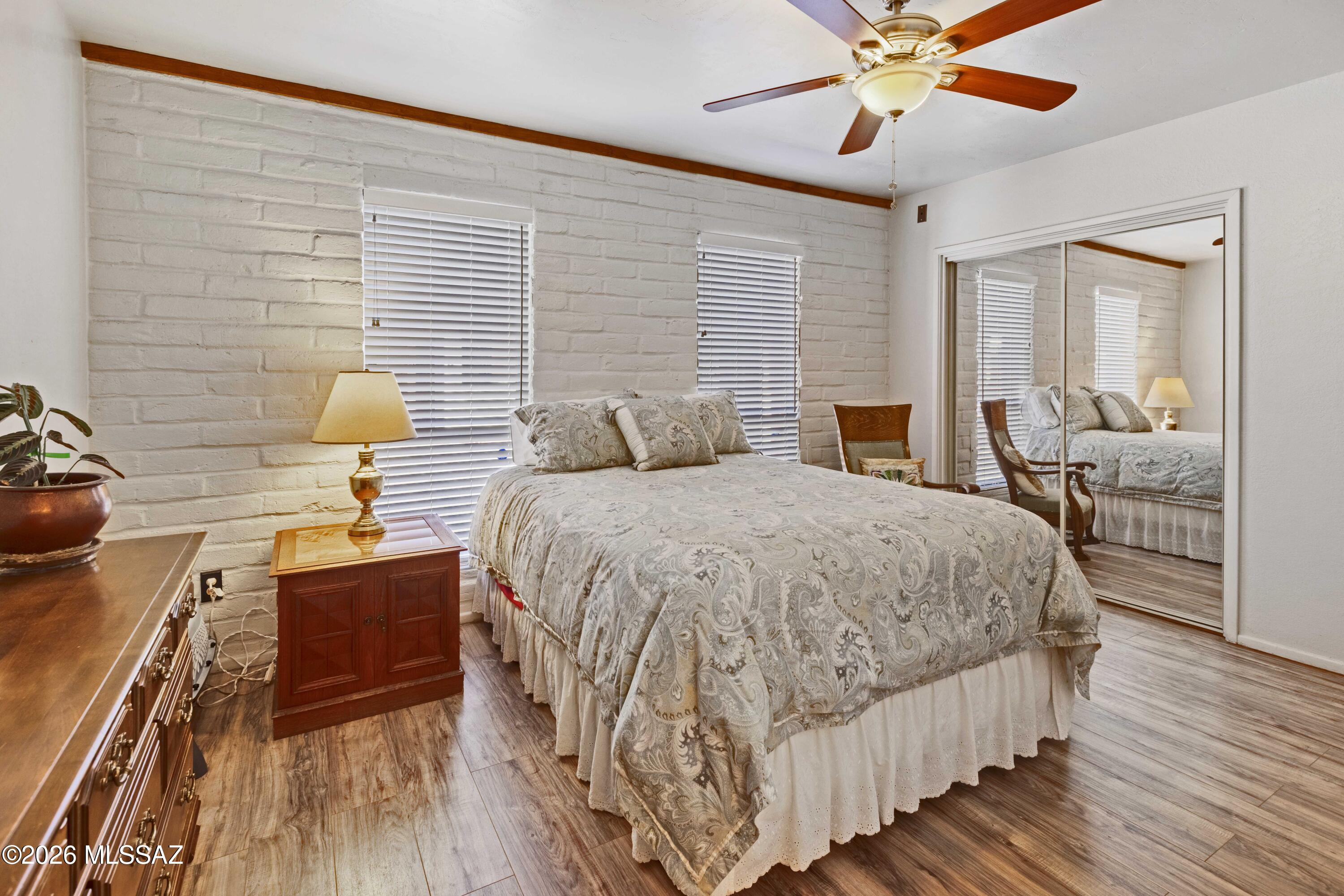 Vista Del Oro Townhouses (1-33) - Residential