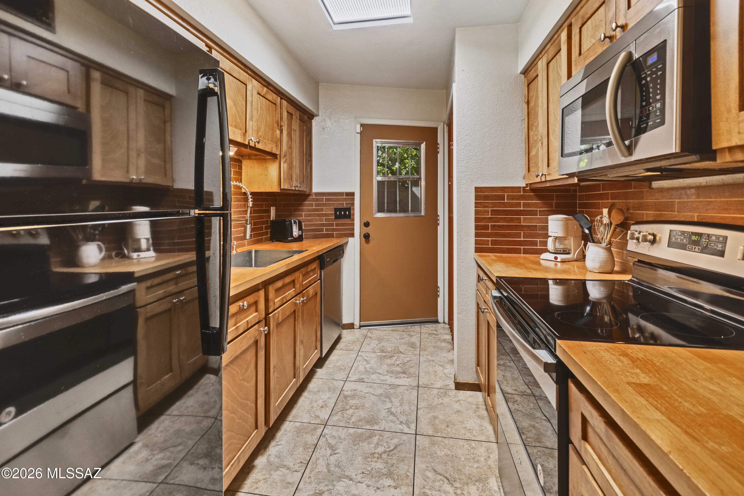 Vista Del Oro Townhouses (1-33) - Residential