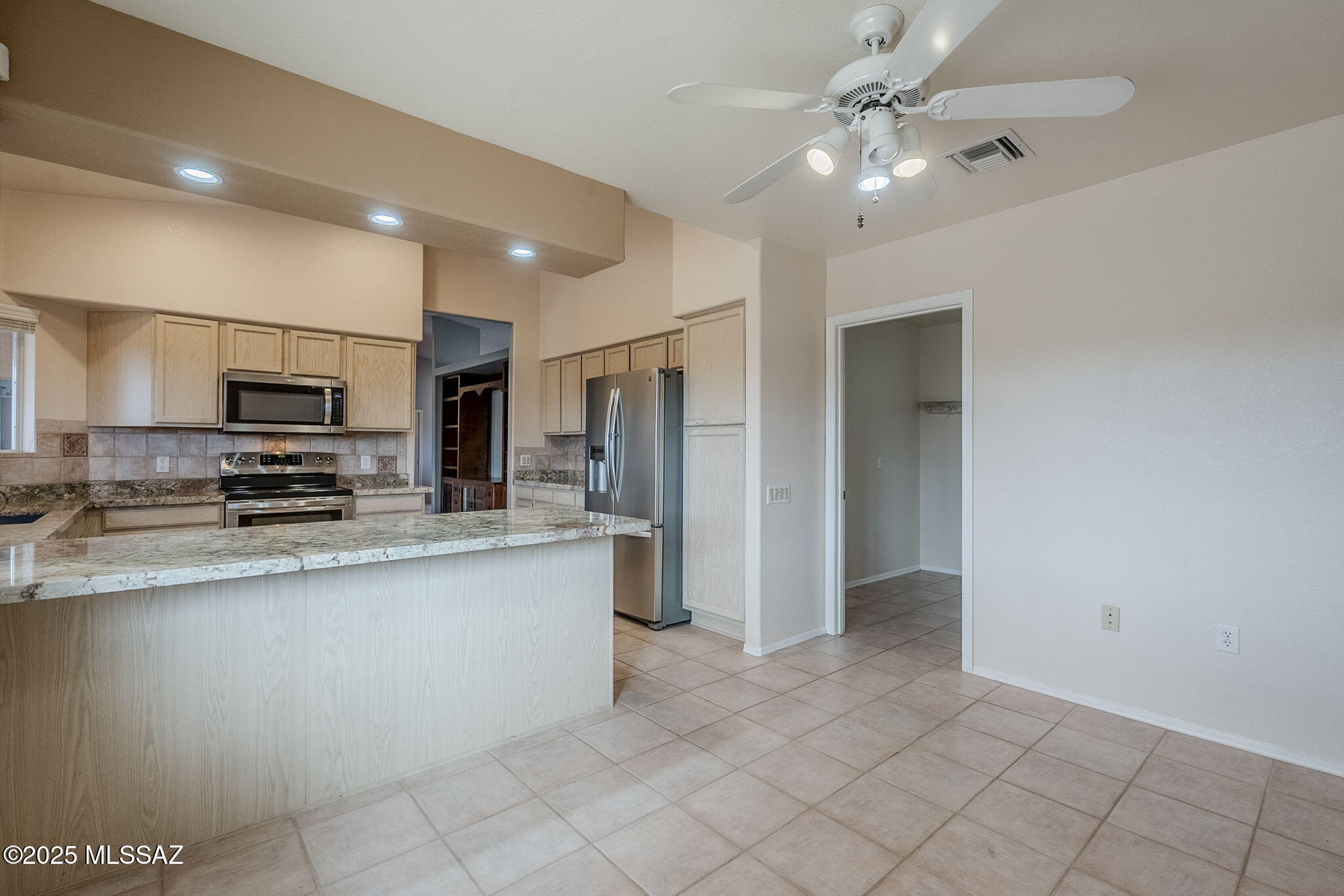 San Ignacio Vistas (1-223) - Residential