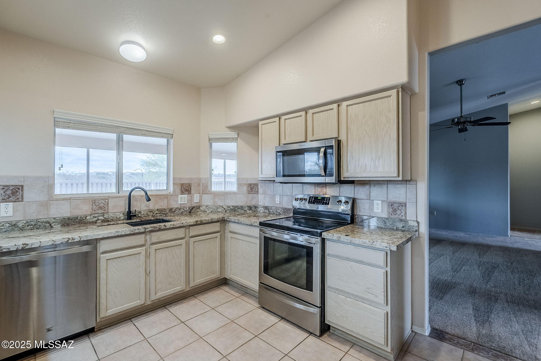 San Ignacio Vistas (1-223) - Residential