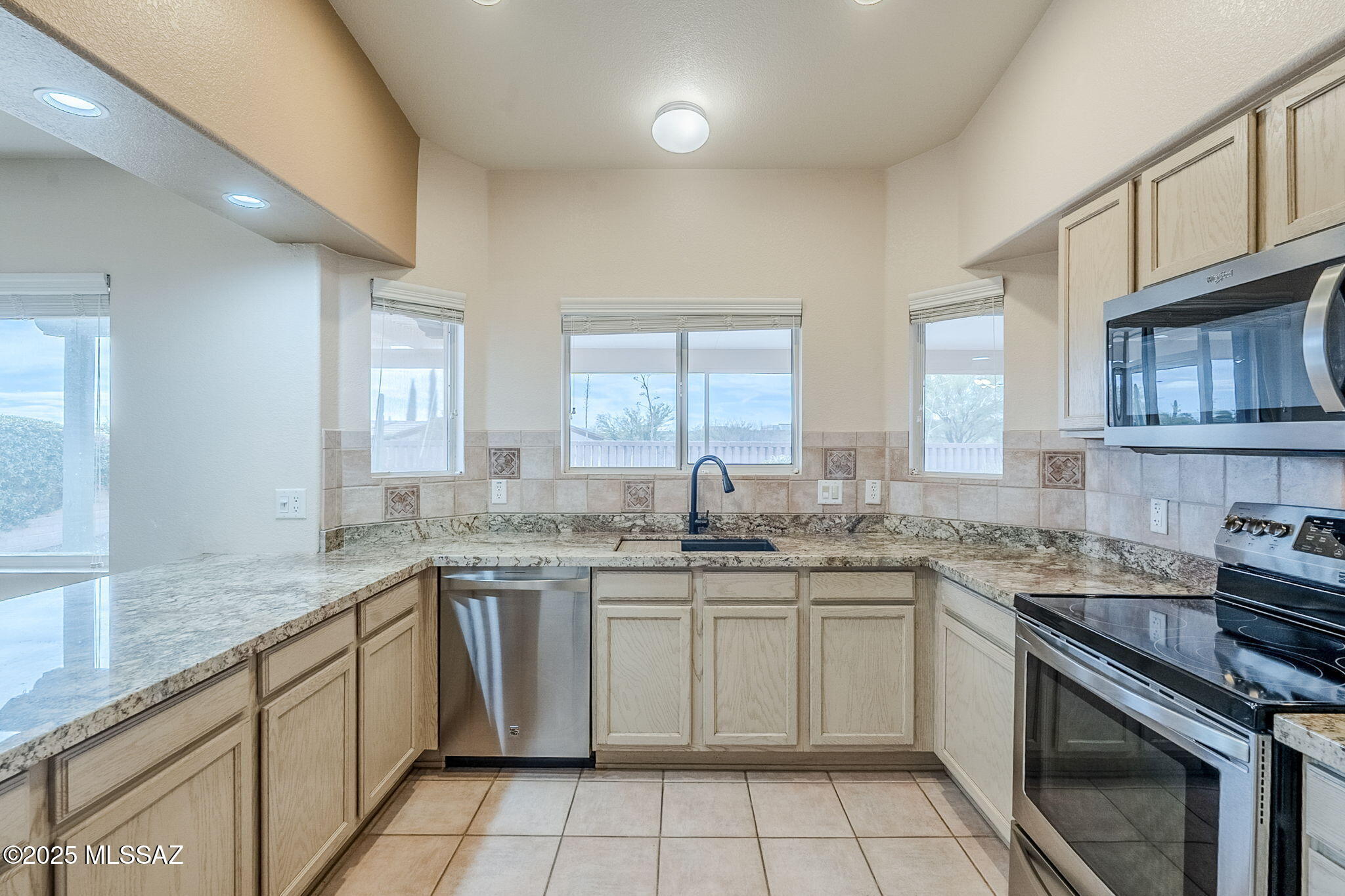 San Ignacio Vistas (1-223) - Residential