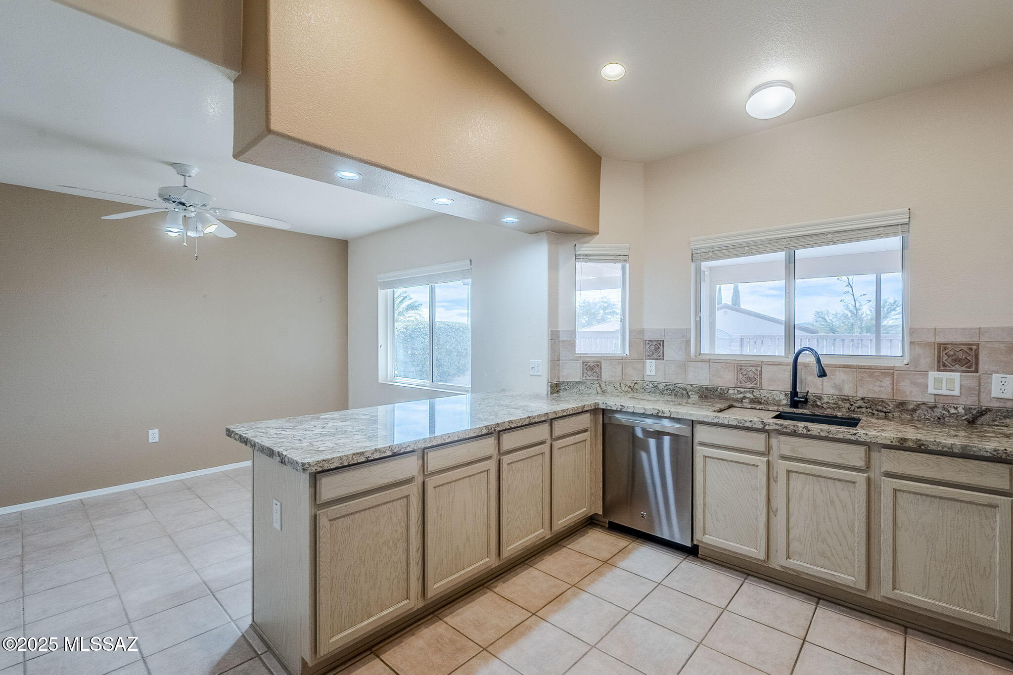San Ignacio Vistas (1-223) - Residential