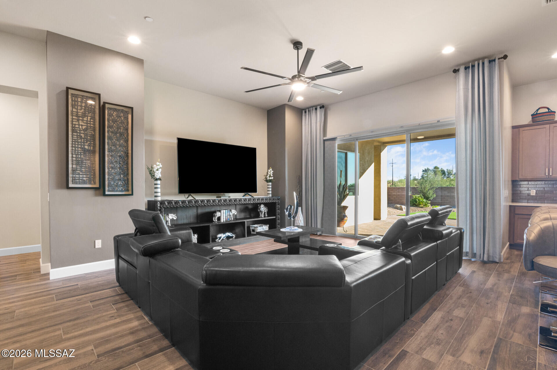 Enclave (The) - Residential