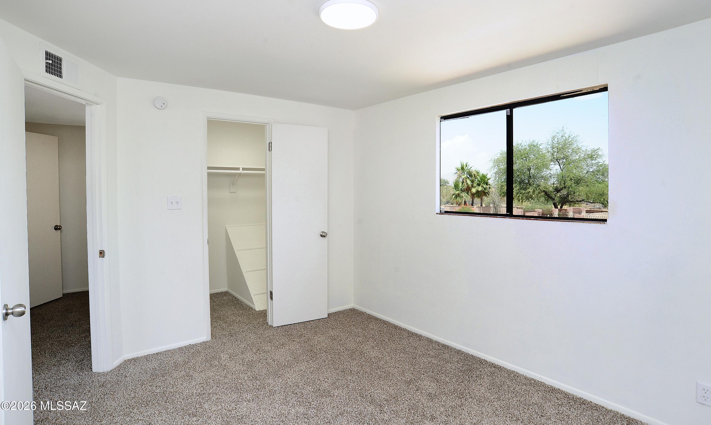 Rolling Hills Towne House - Residential