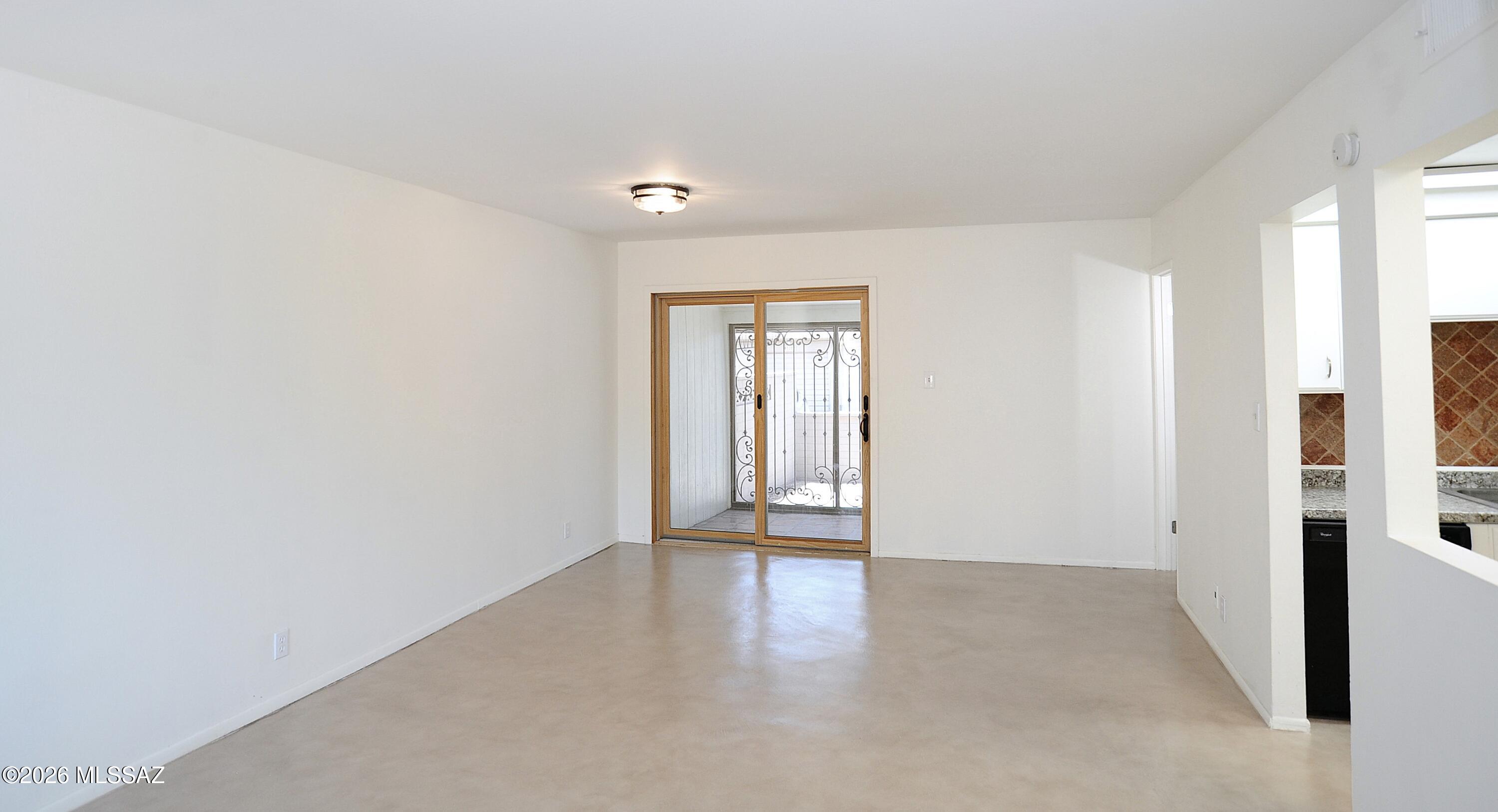 Rolling Hills Towne House - Residential