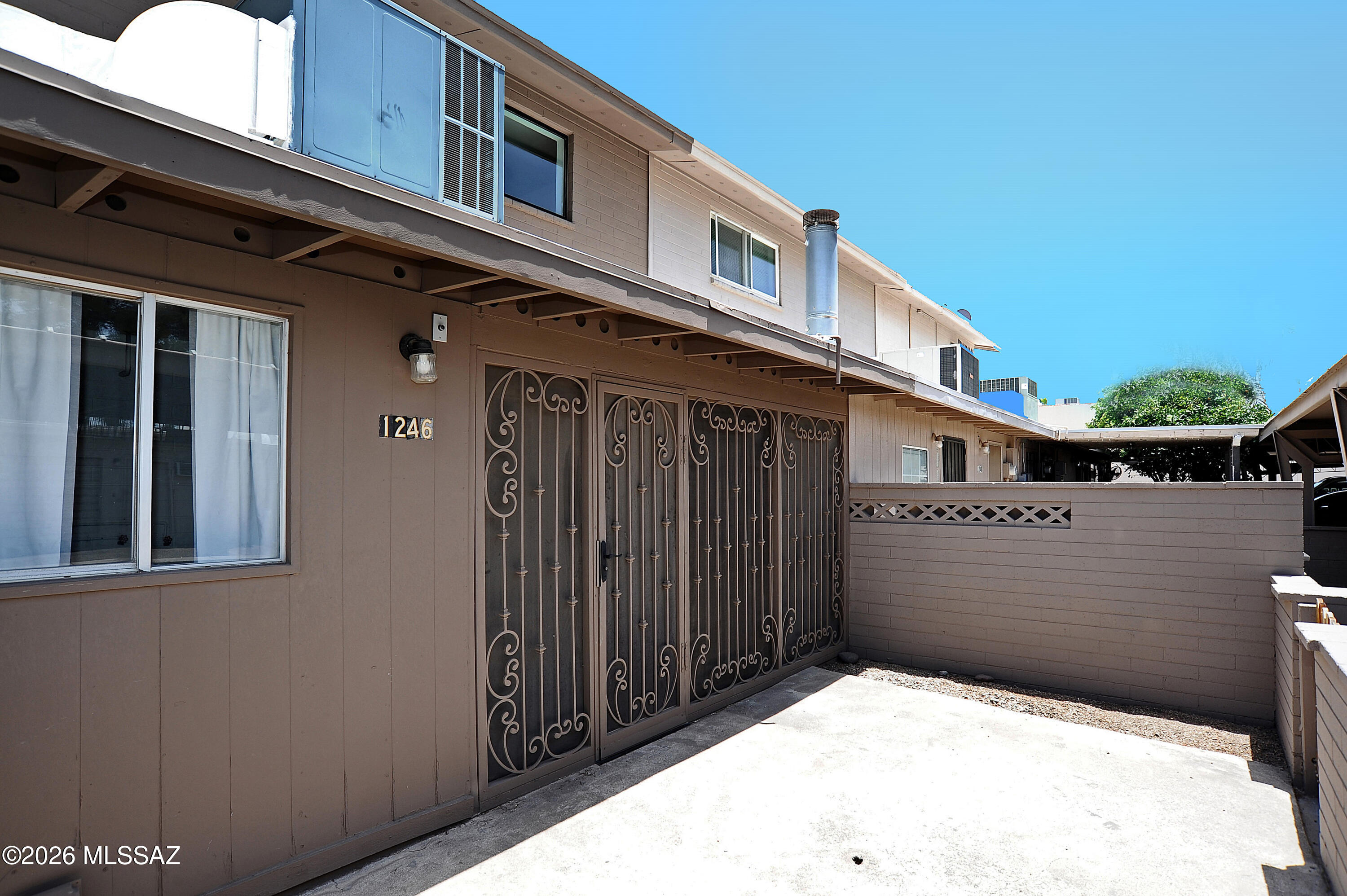 Rolling Hills Towne House - Residential