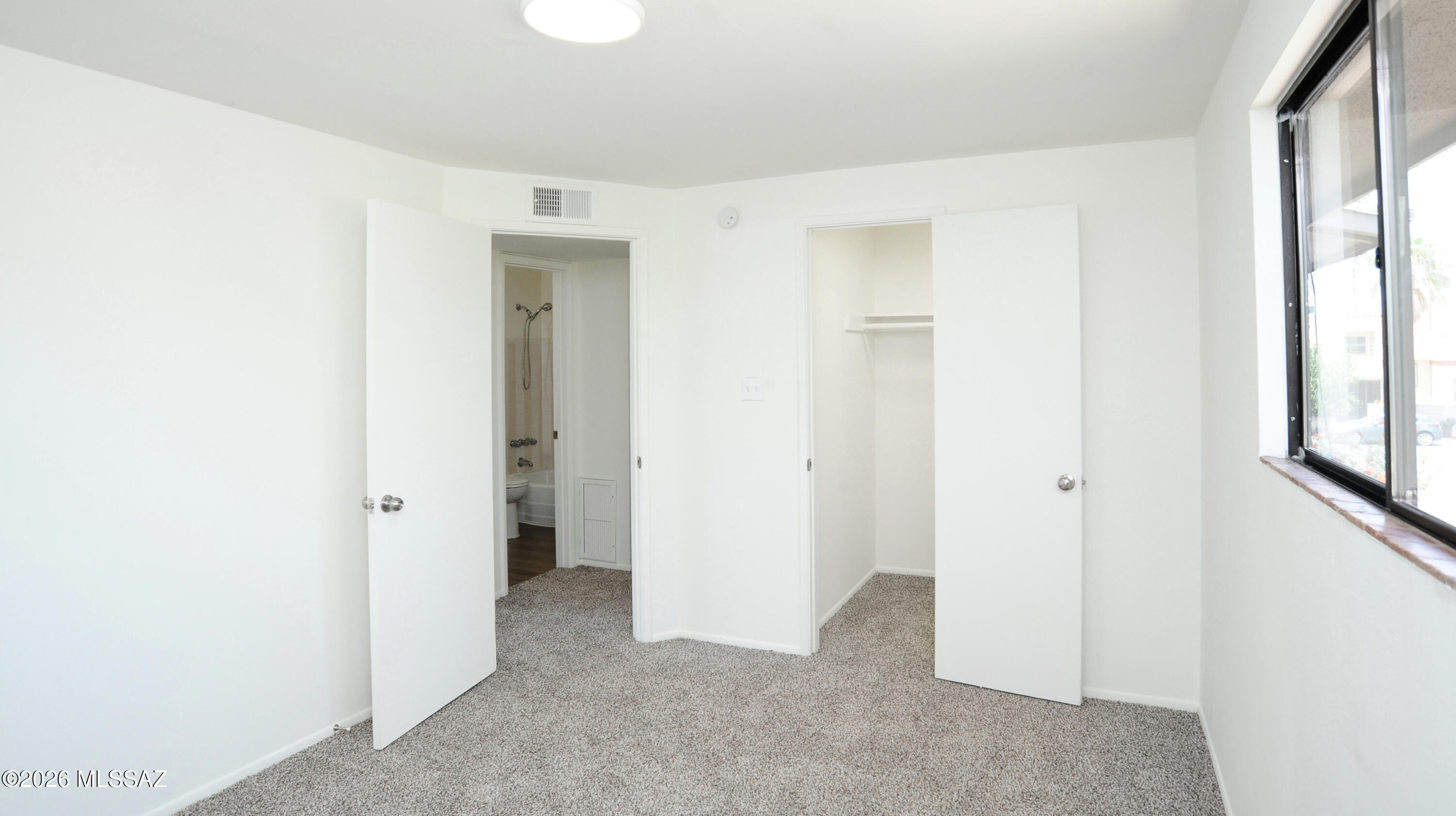 Rolling Hills Towne House - Residential