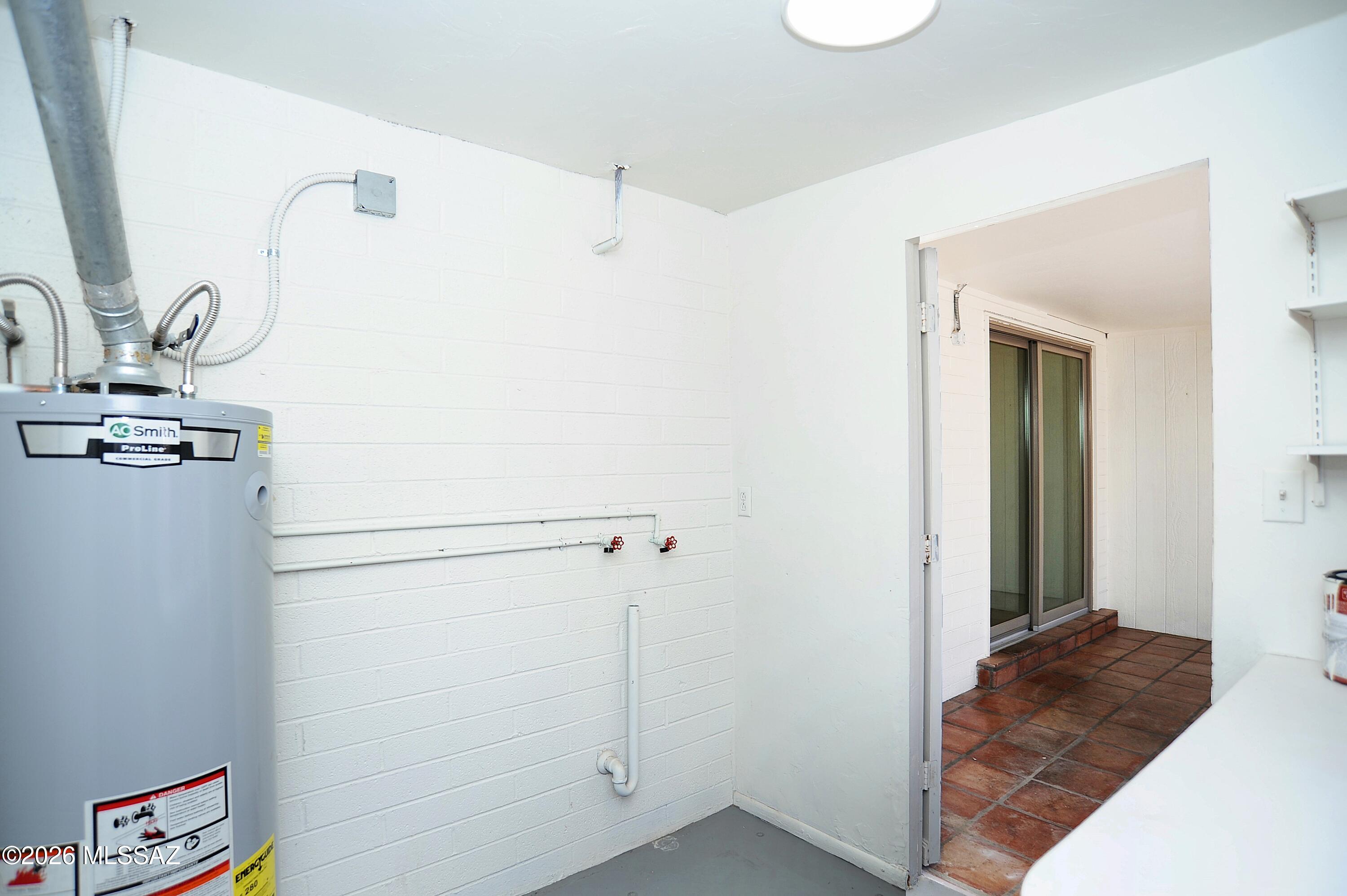 Rolling Hills Towne House - Residential