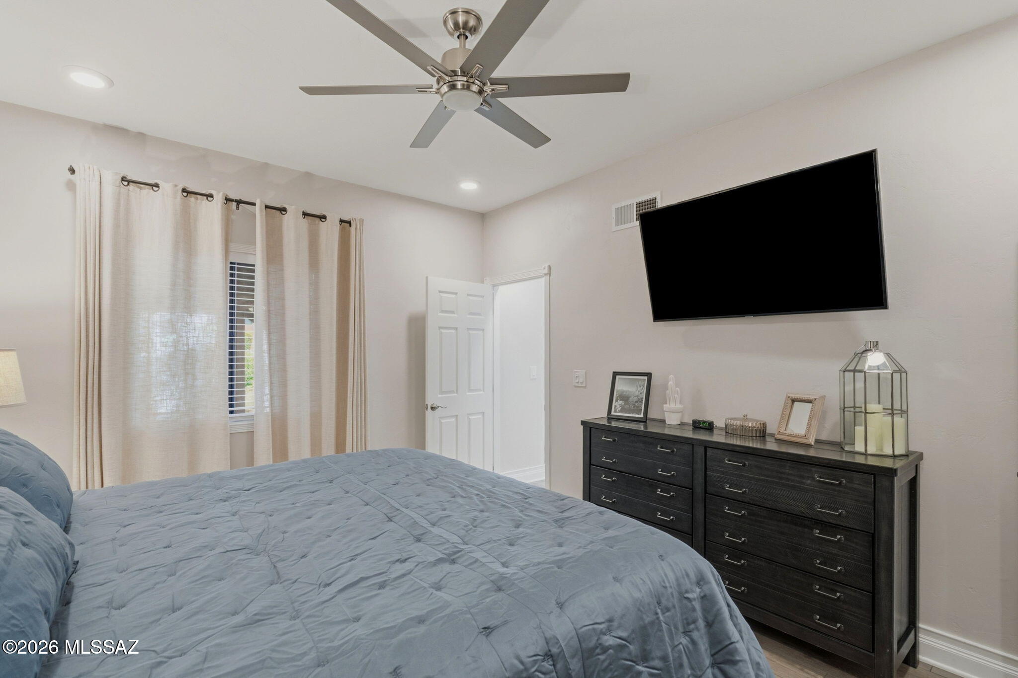 Ventana Vista Condominiums - Residential