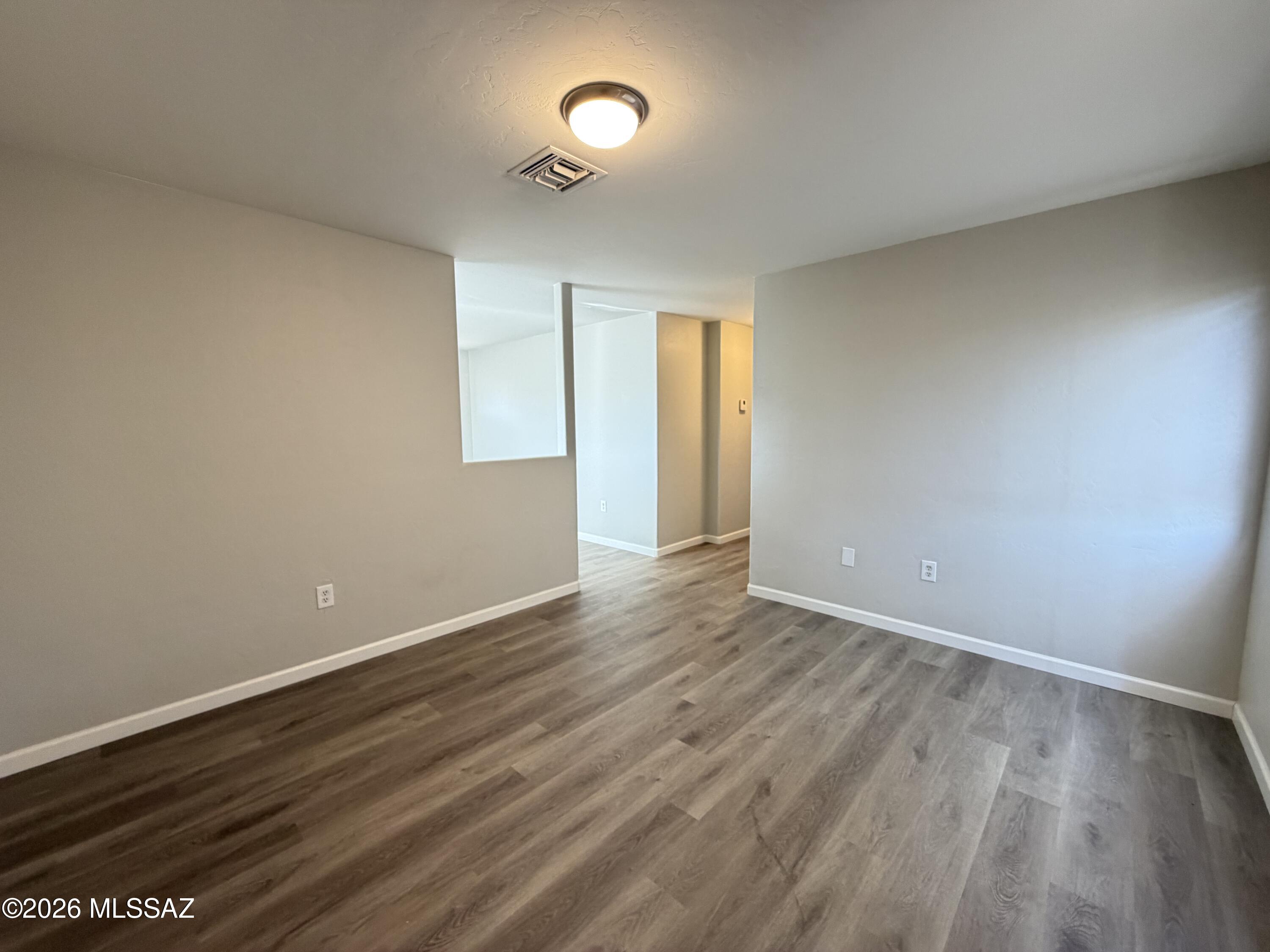 El Rio Park - Residential Lease