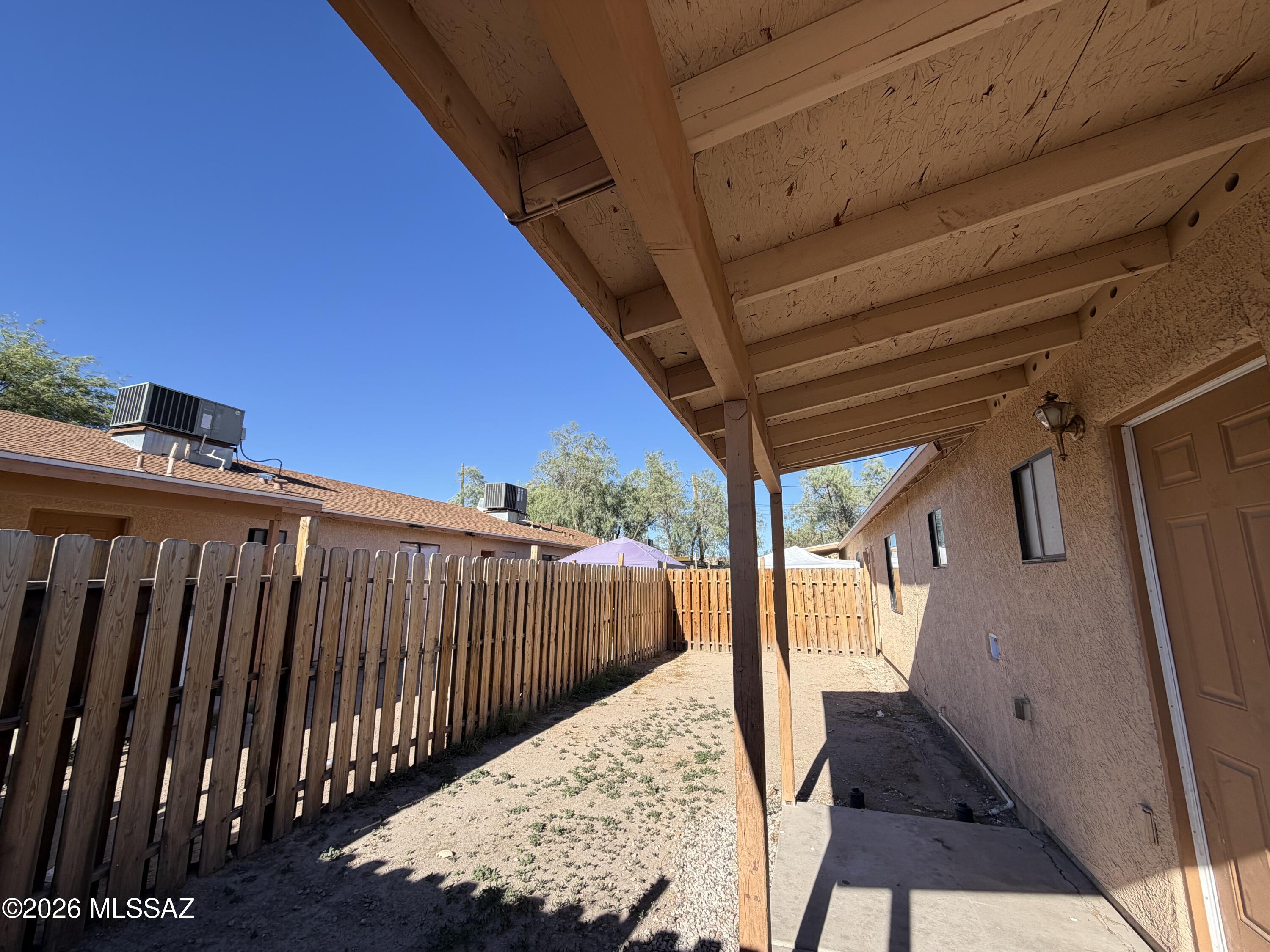 El Rio Park - Residential Lease