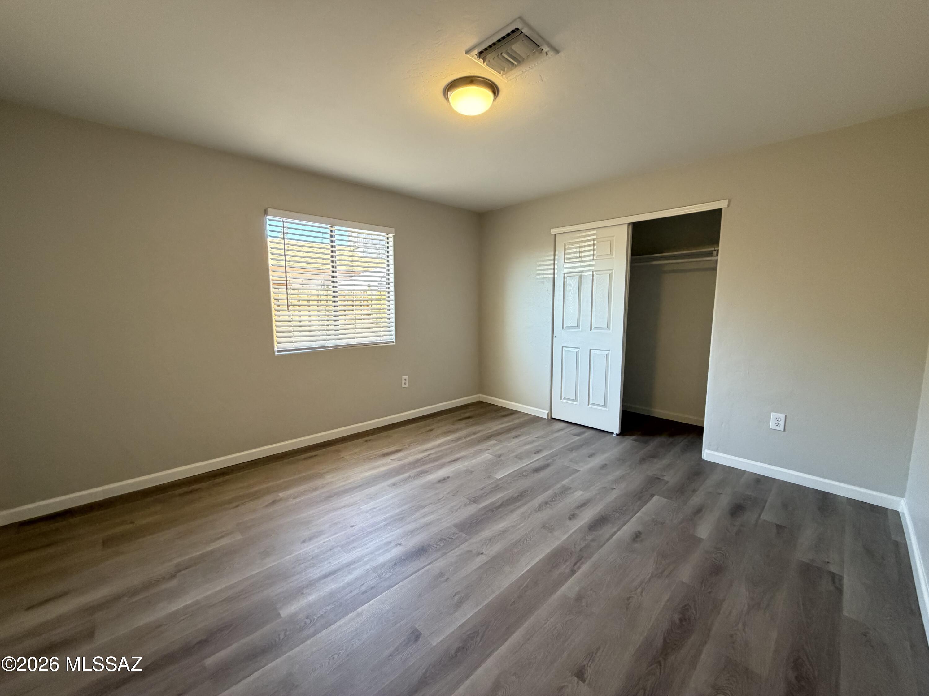 El Rio Park - Residential Lease