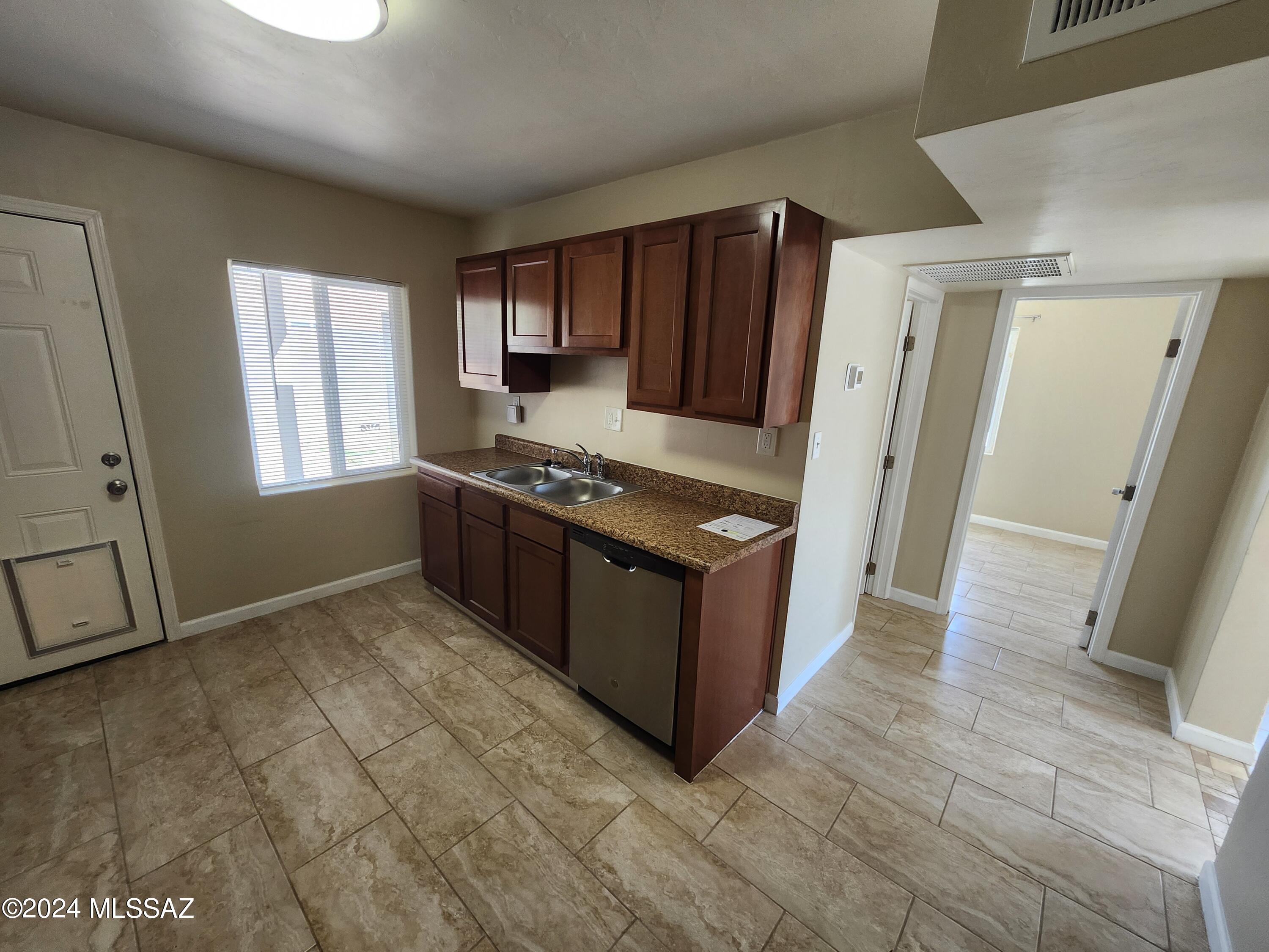 Madelyn Park Annex - Residential Lease