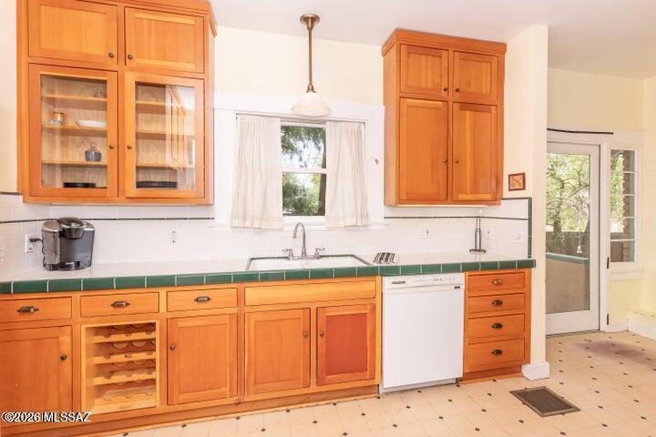 N/A - Residential Lease